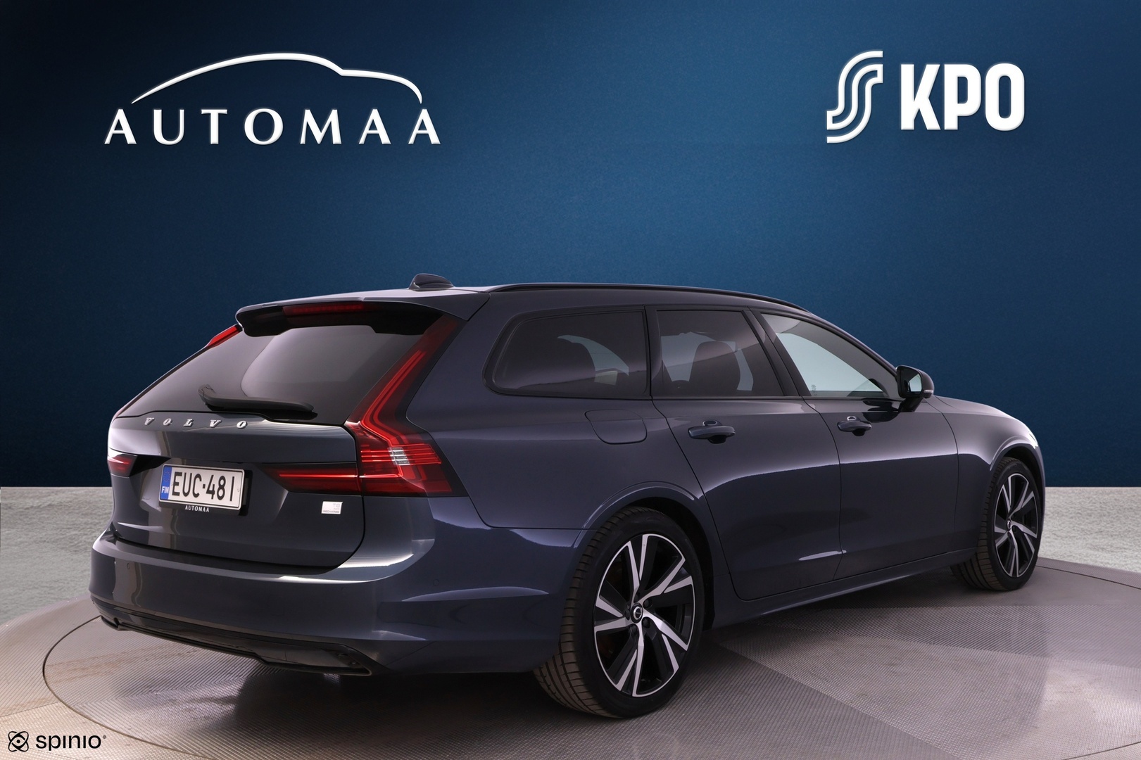 VOLVO V90 2022