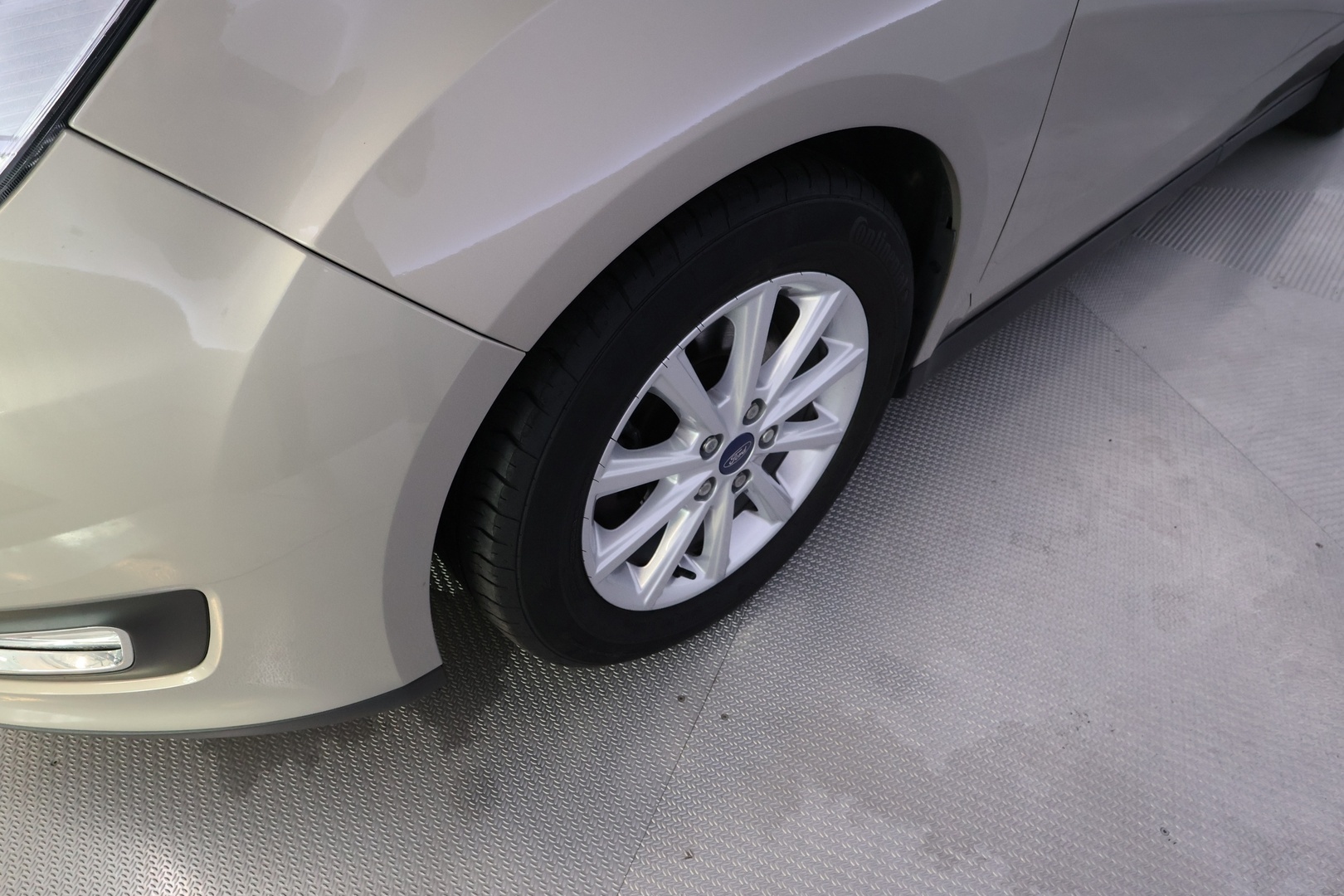 FORD C-Max 11
