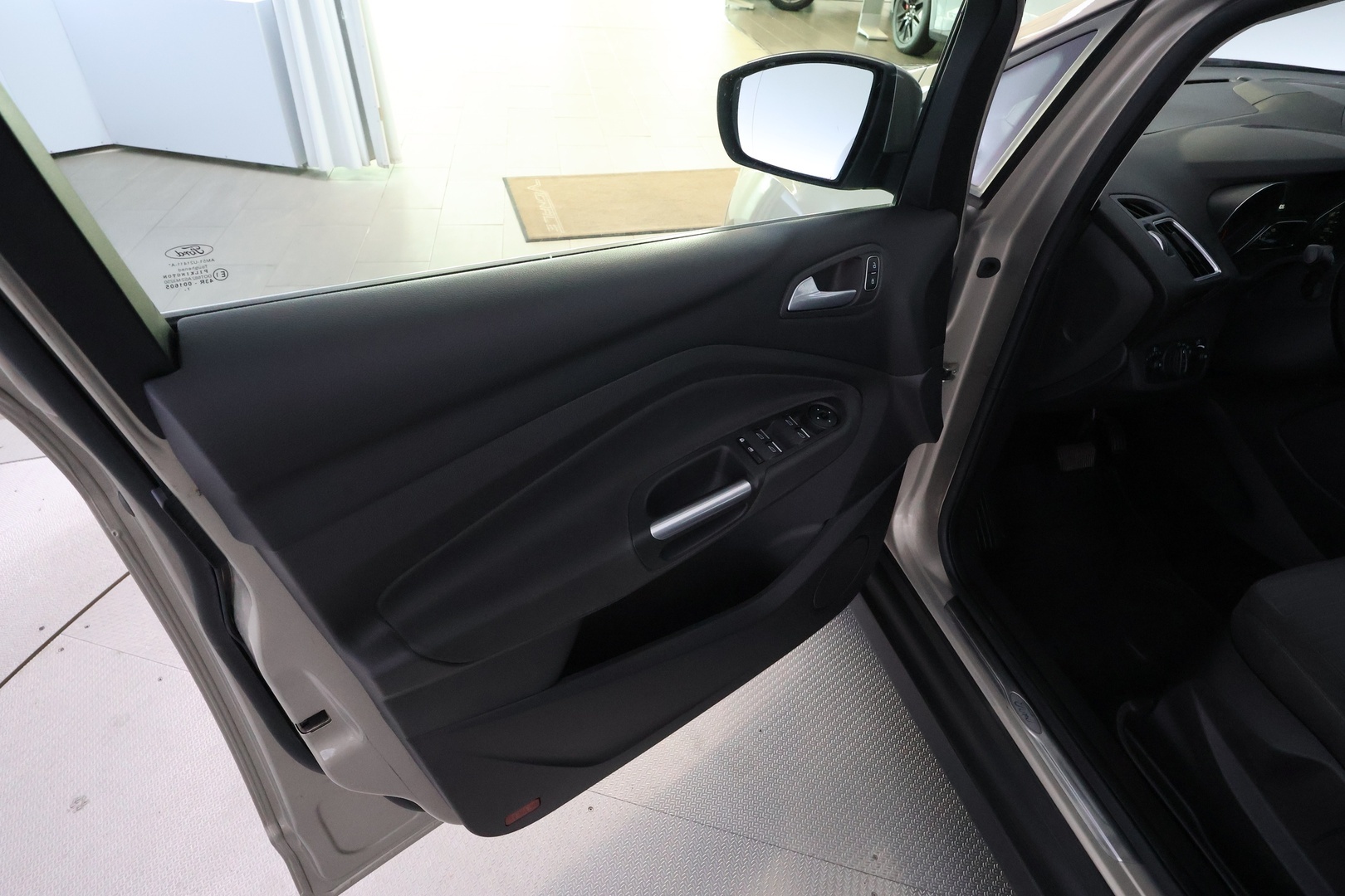 FORD C-Max 12