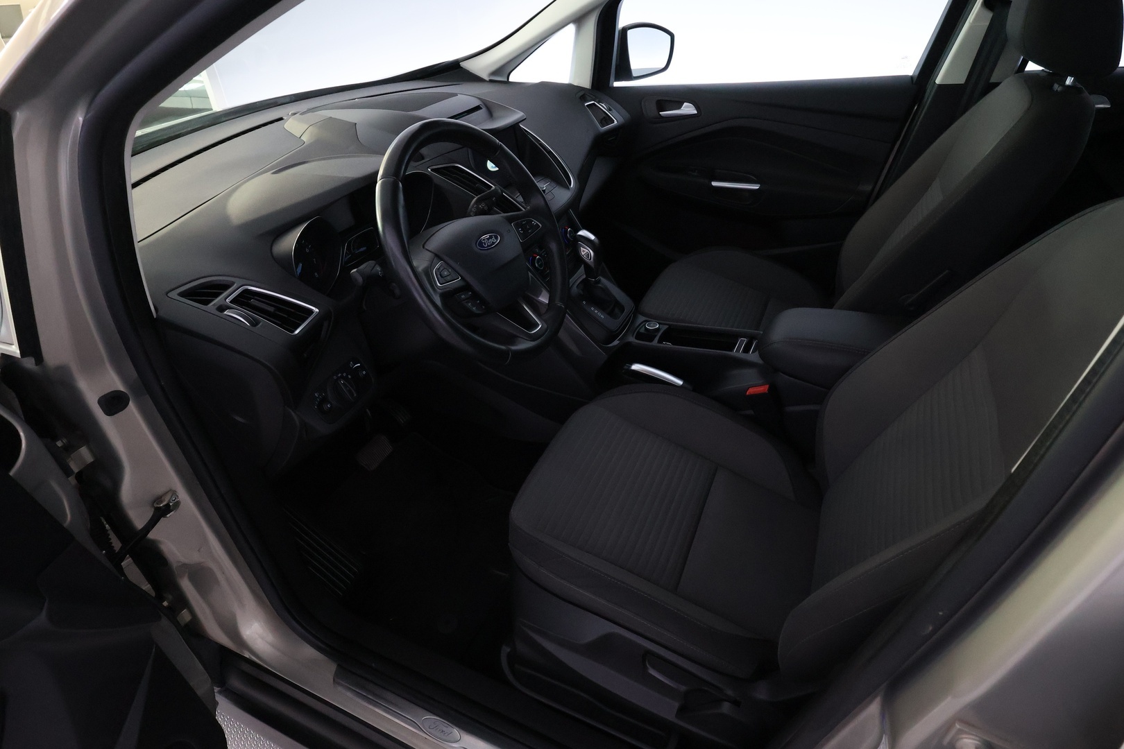 FORD C-Max 13