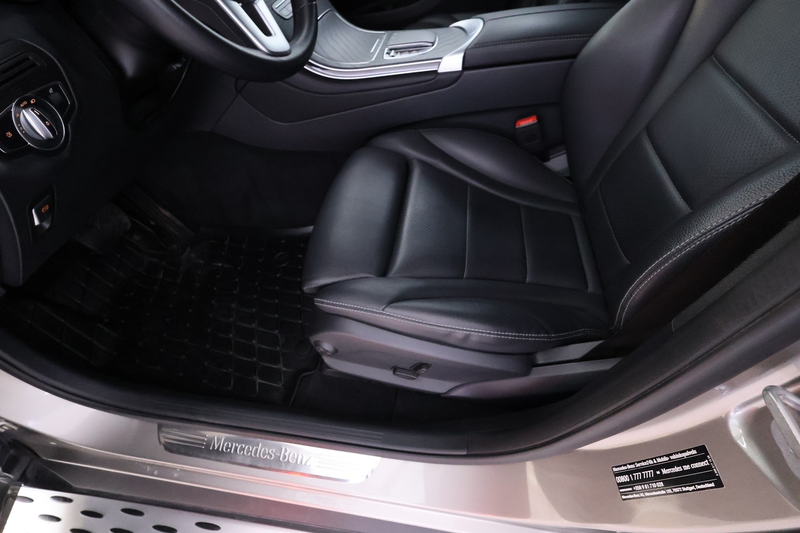 MERCEDES-BENZ GLC 2022