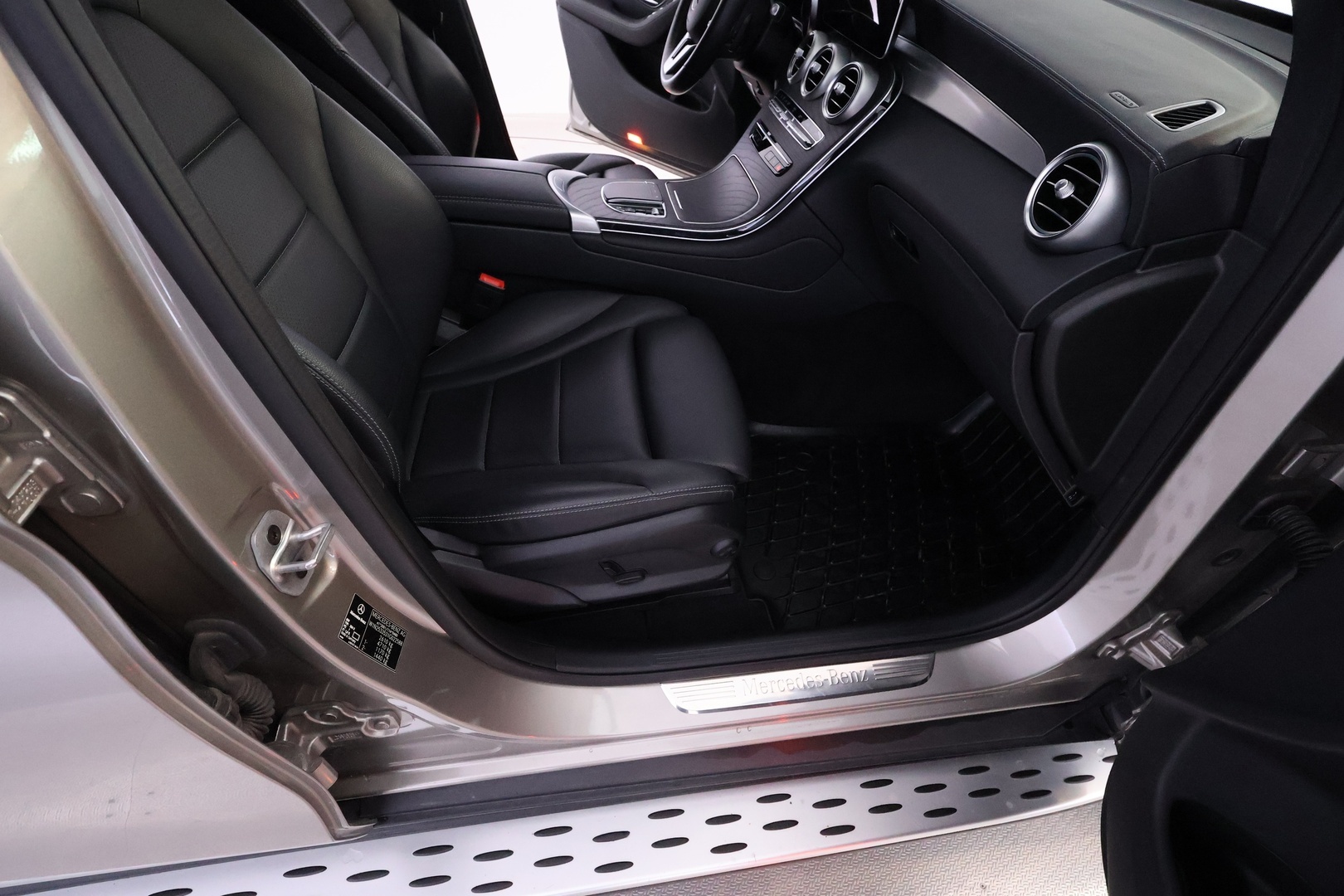 MERCEDES-BENZ GLC 2022