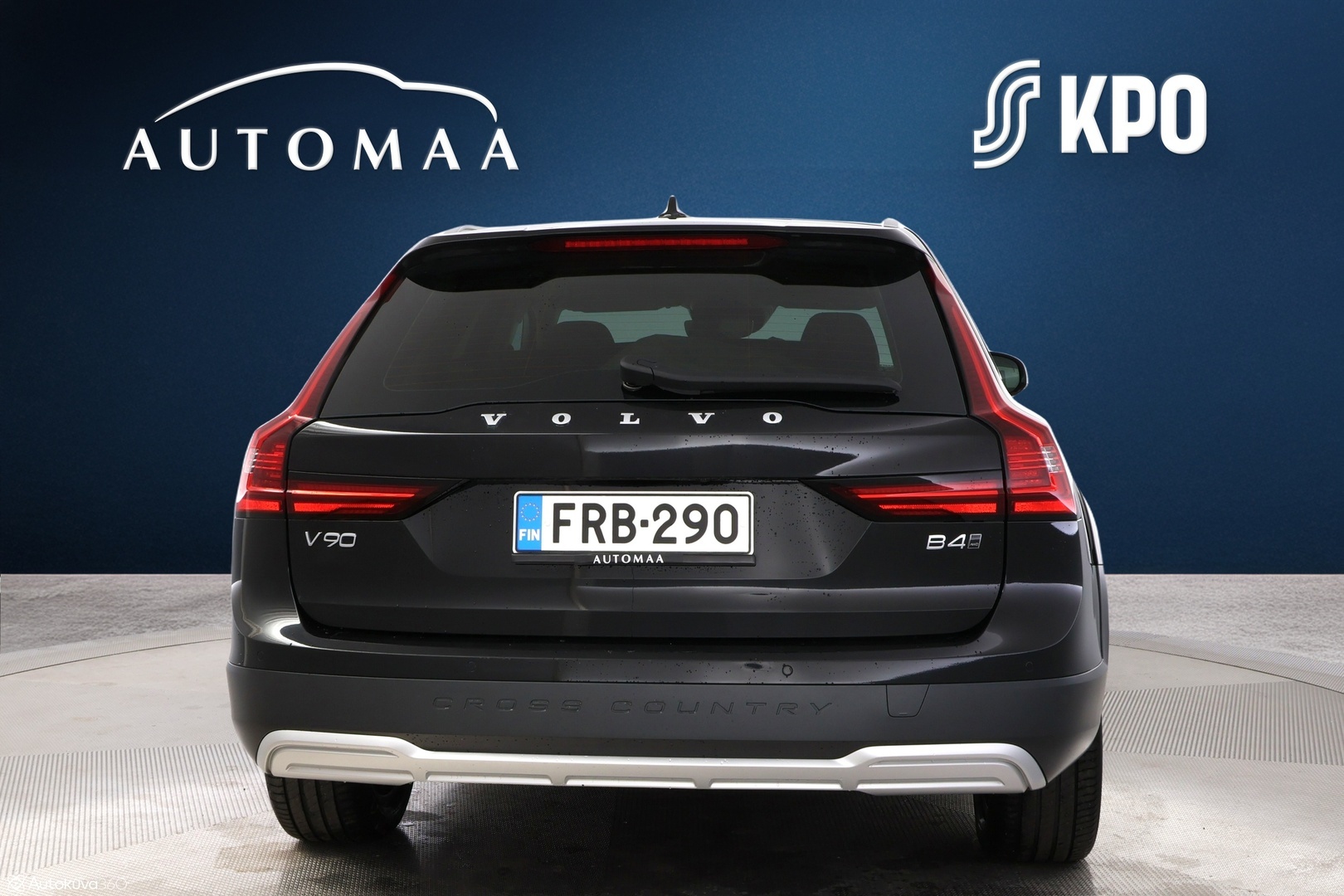 VOLVO V90 Cross Country 5