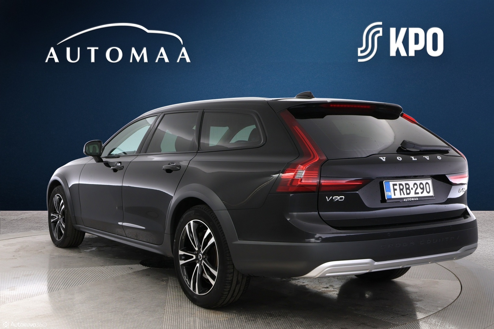 VOLVO V90 Cross Country 6