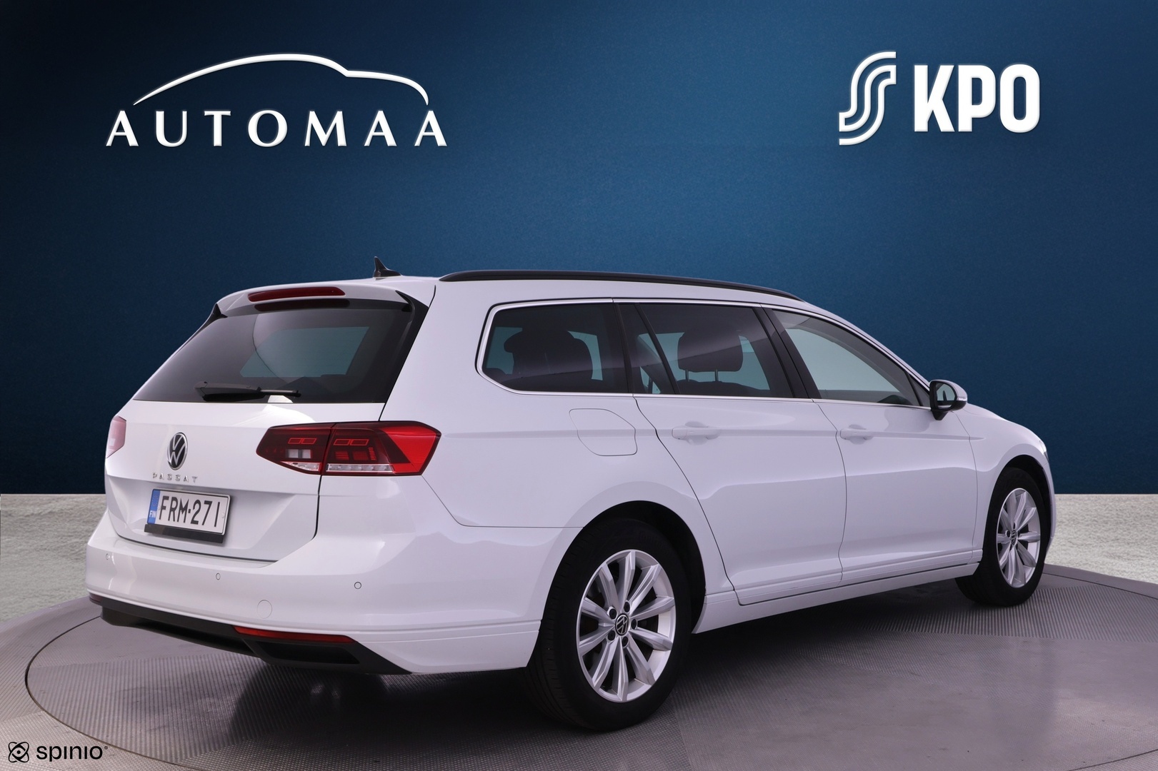 VOLKSWAGEN Passat 2023