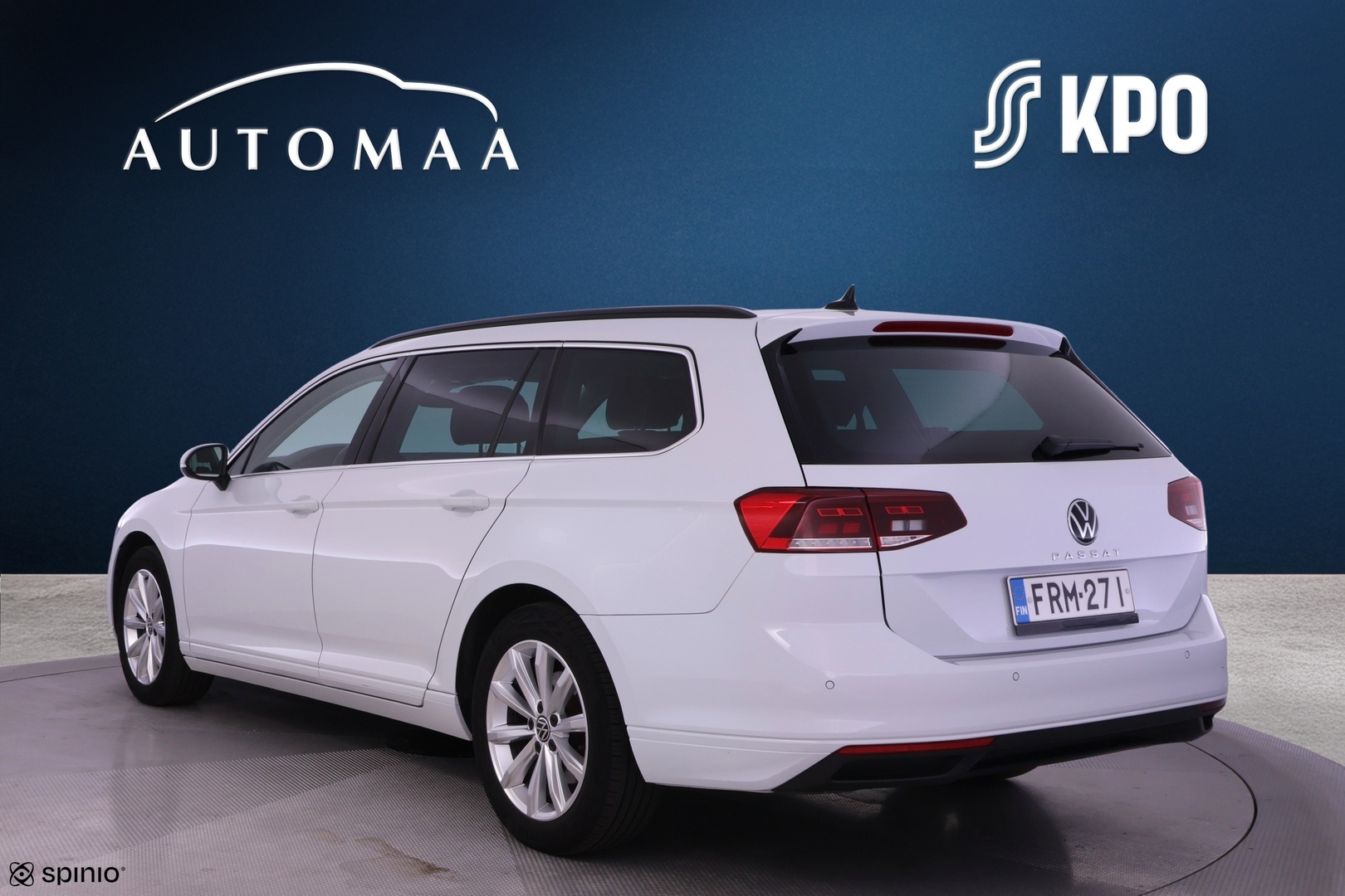 VOLKSWAGEN Passat 2023