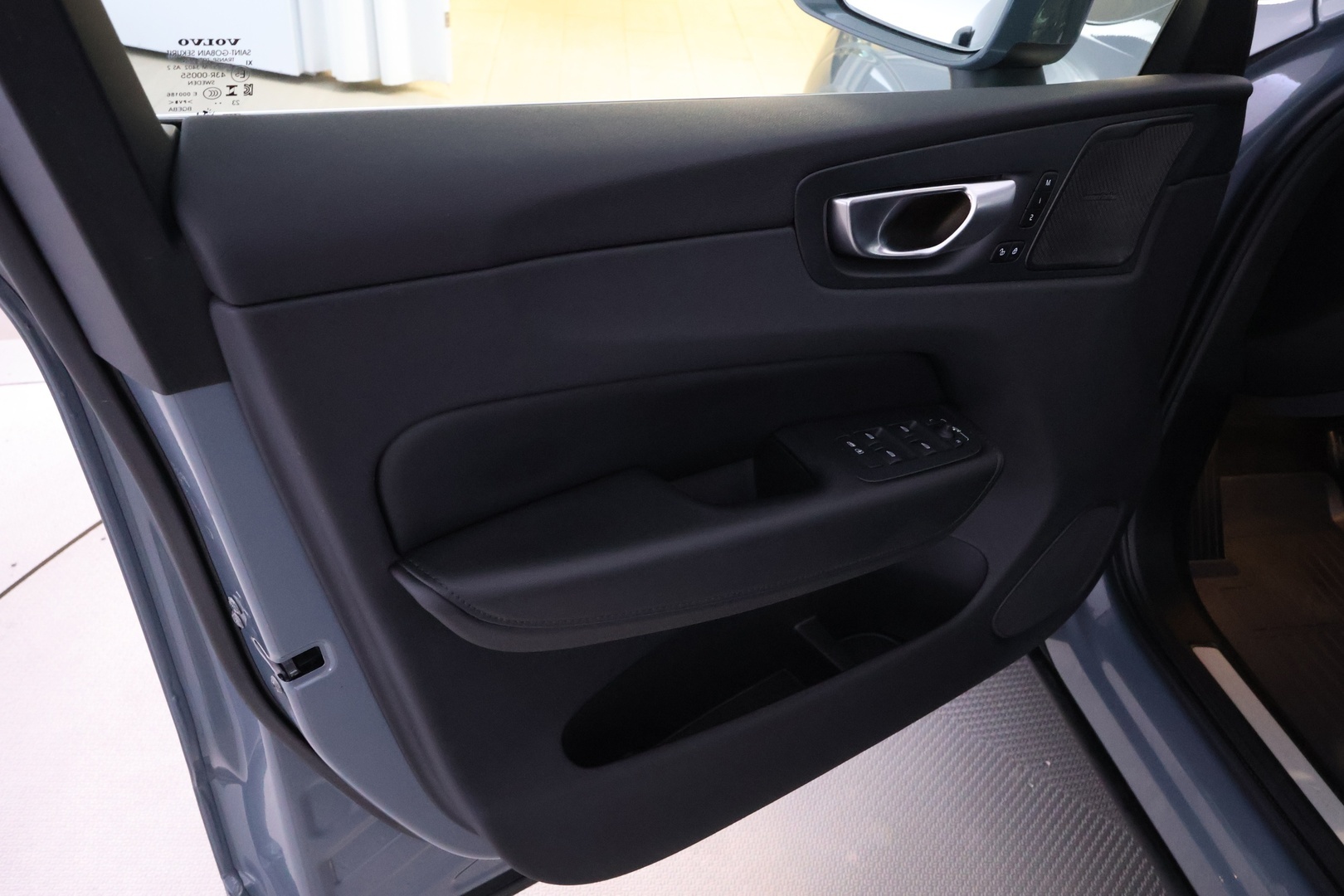 VOLVO XC60 2024