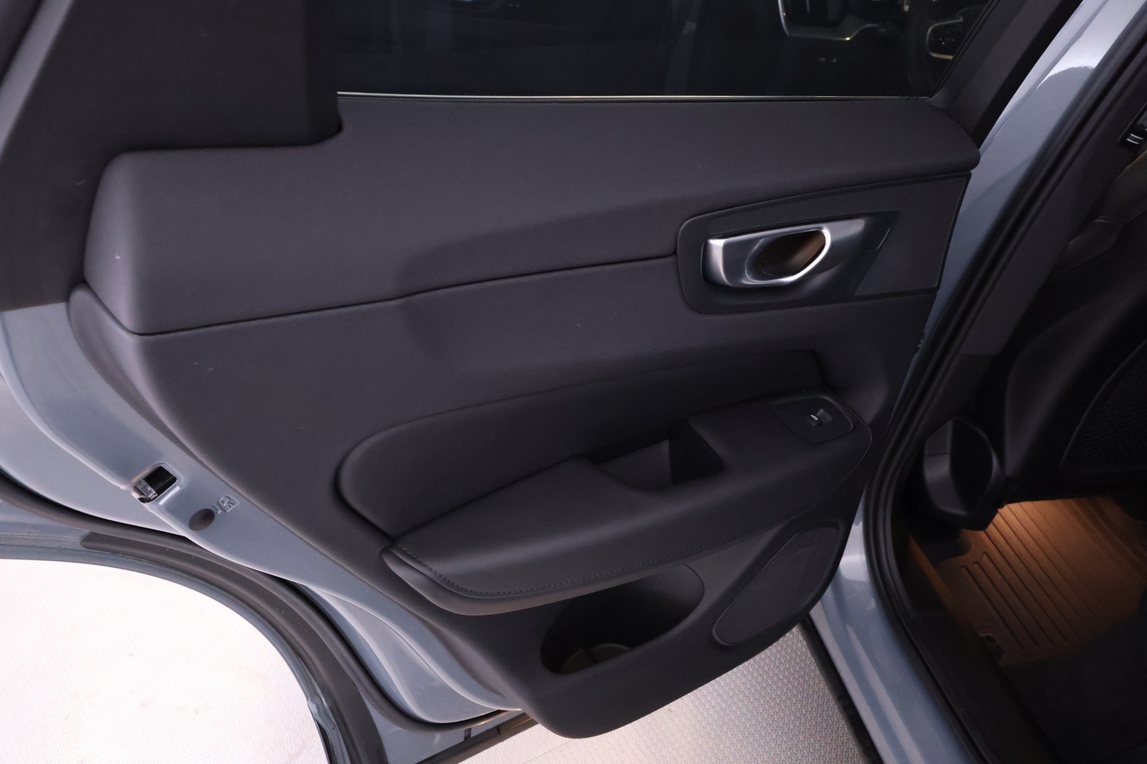 VOLVO XC60 2024