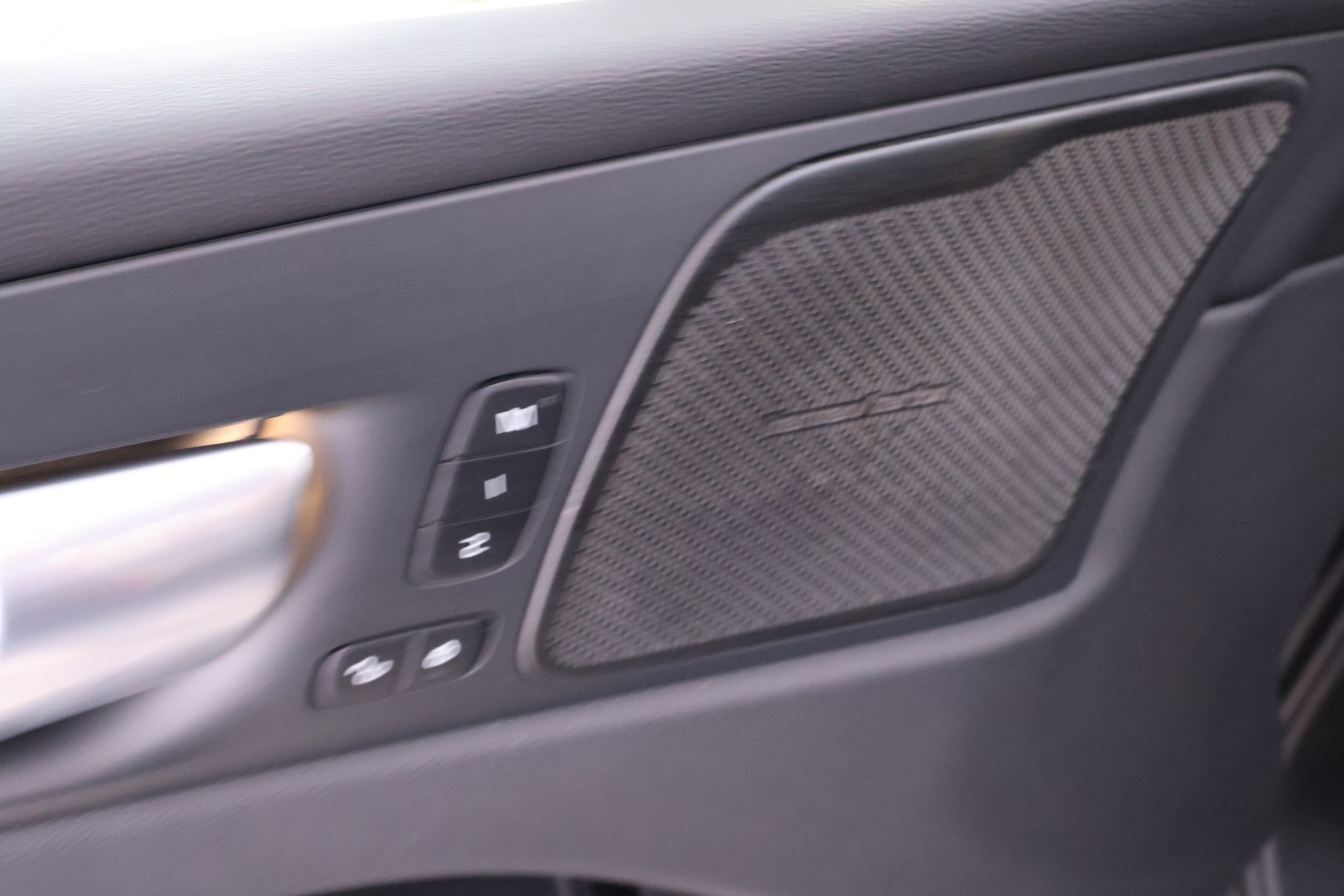 VOLVO XC60 2024