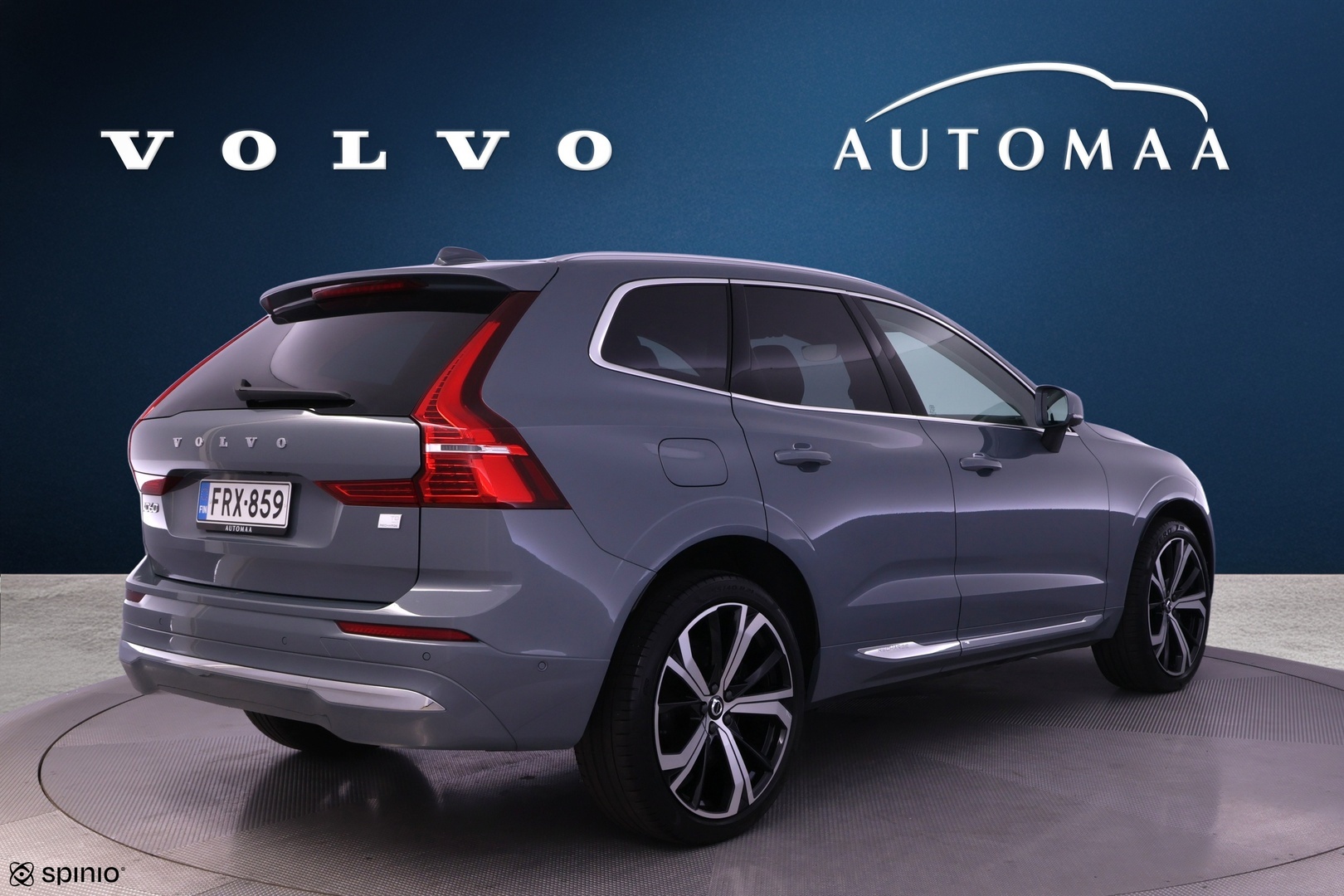 VOLVO XC60 2024