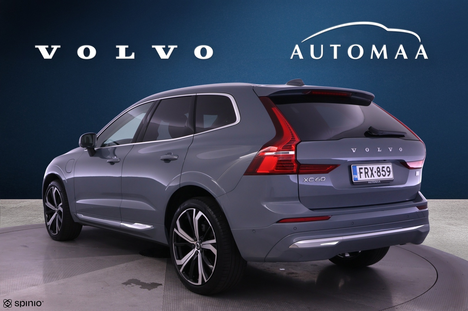 VOLVO XC60 2024