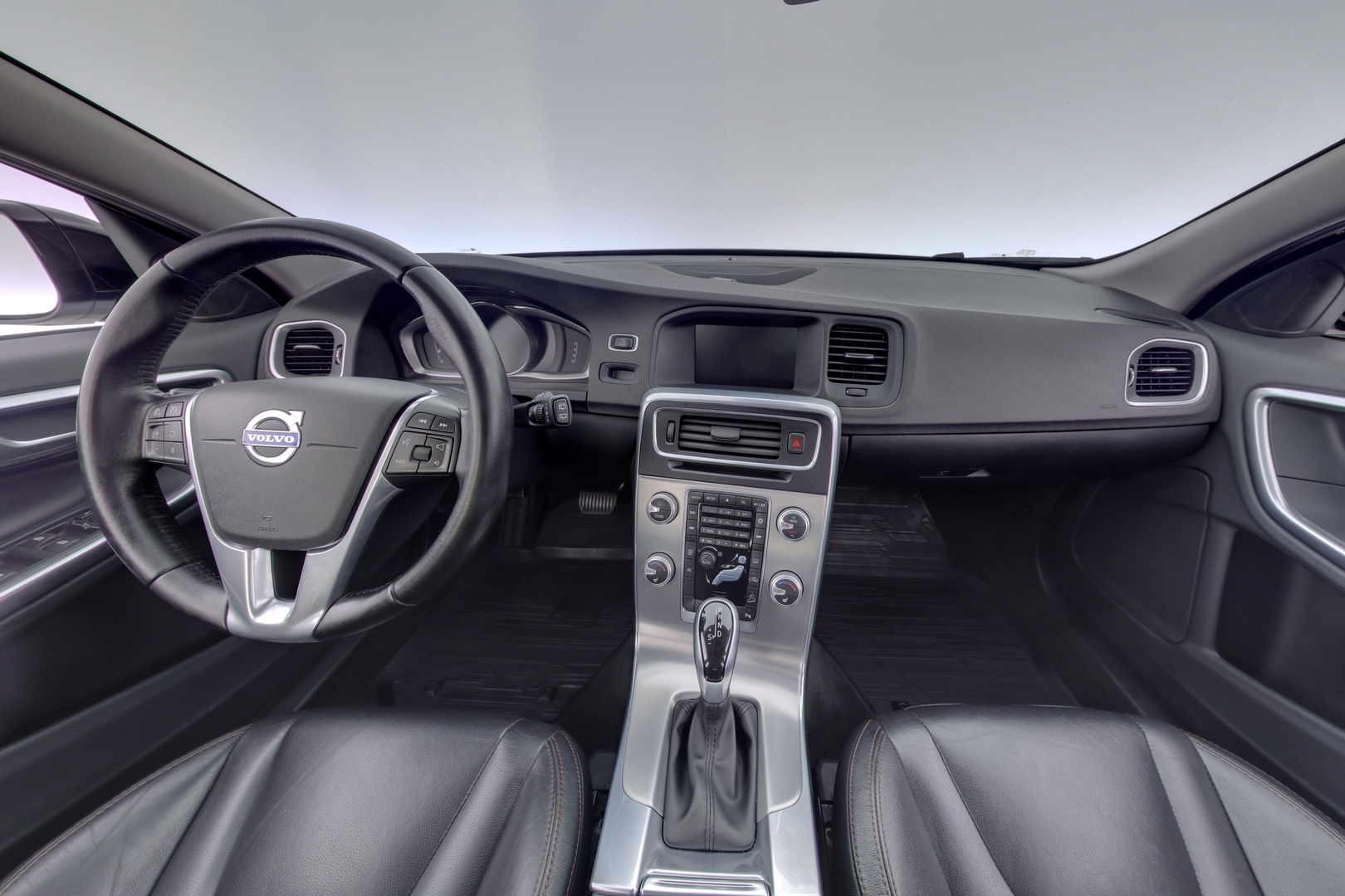 VOLVO V60 Cross Country 2016