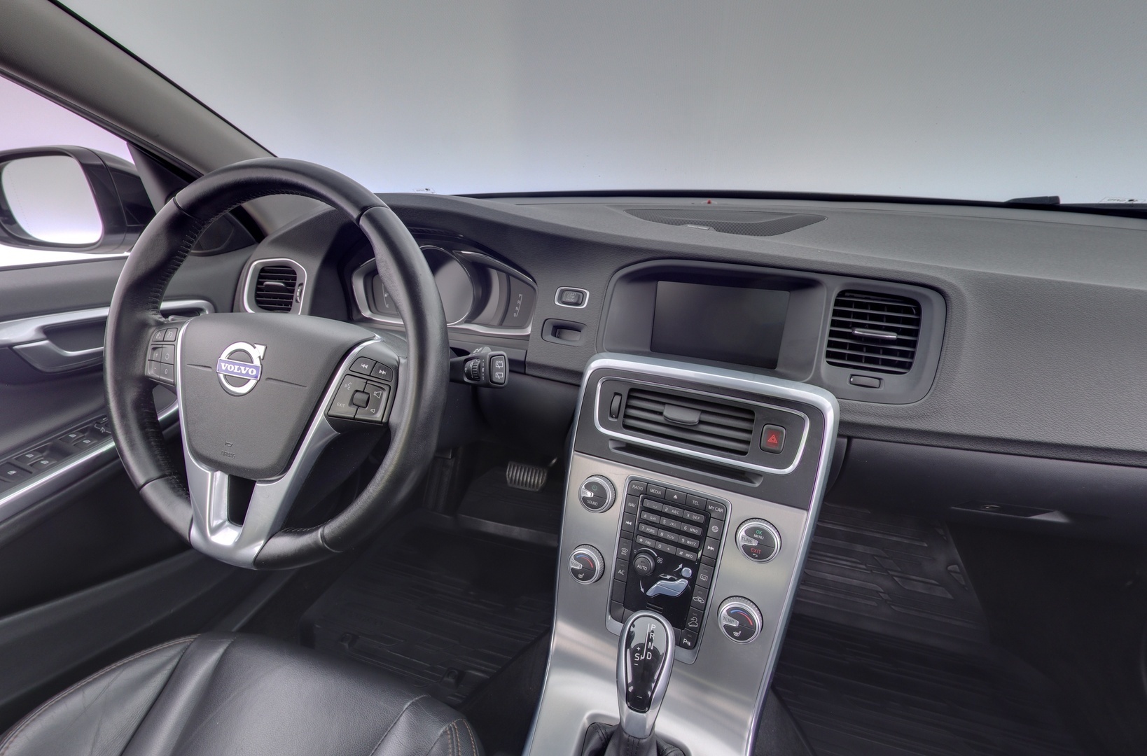 VOLVO V60 Cross Country 2016