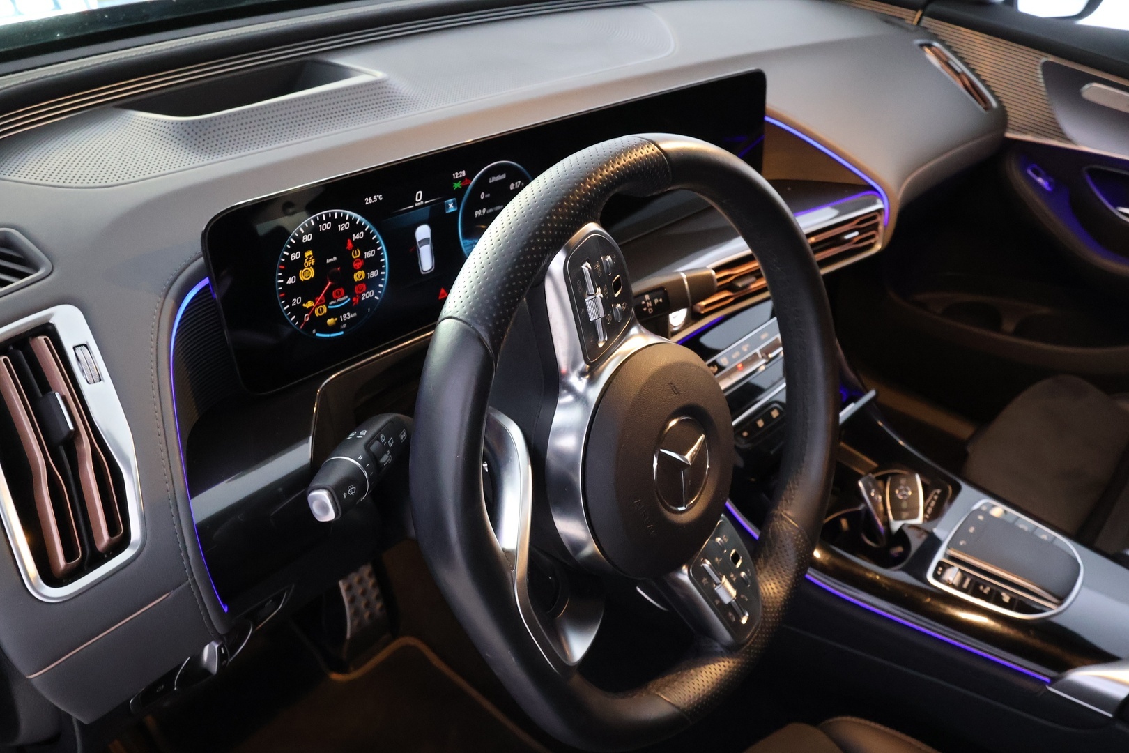 MERCEDES-BENZ EQC 2021