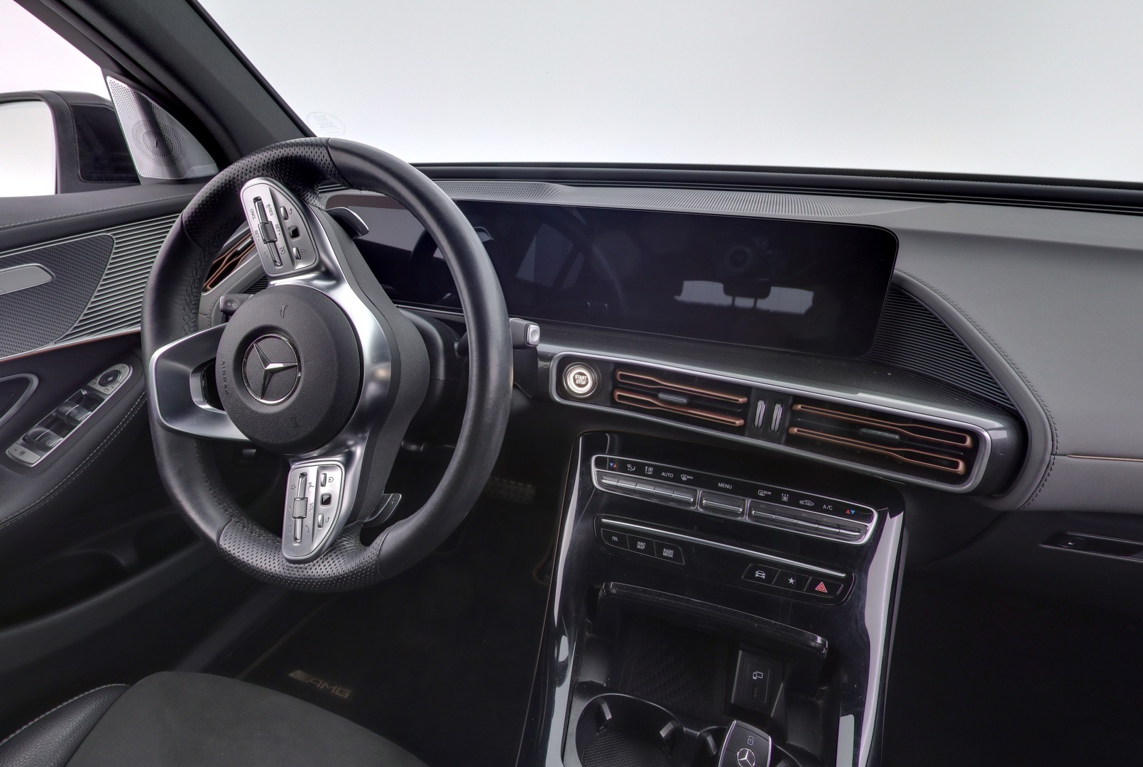 MERCEDES-BENZ EQC 2021