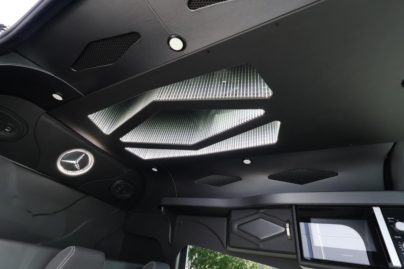 MERCEDES-BENZ SPRINTER 2022