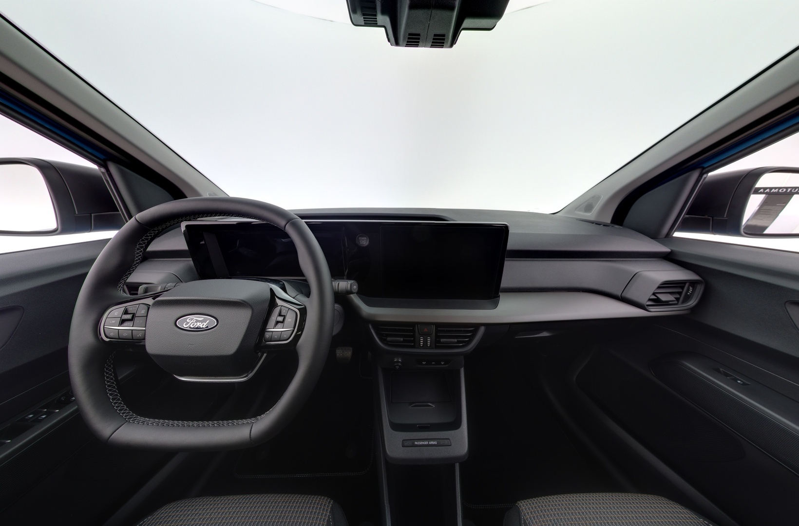 FORD Tourneo Courier 2025