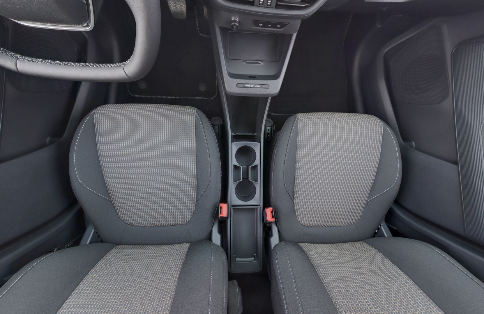 FORD Tourneo Courier 2025