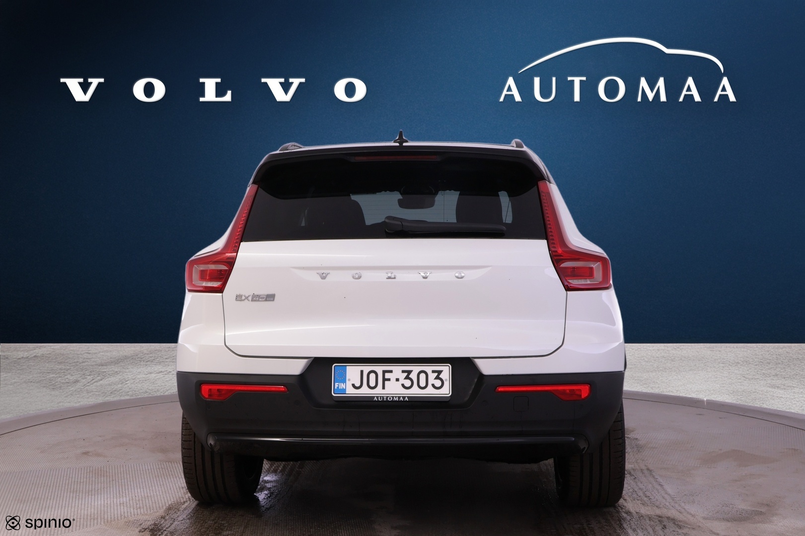 VOLVO EX40 5