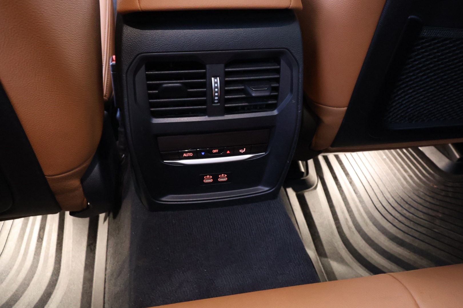 BMW 330 2023