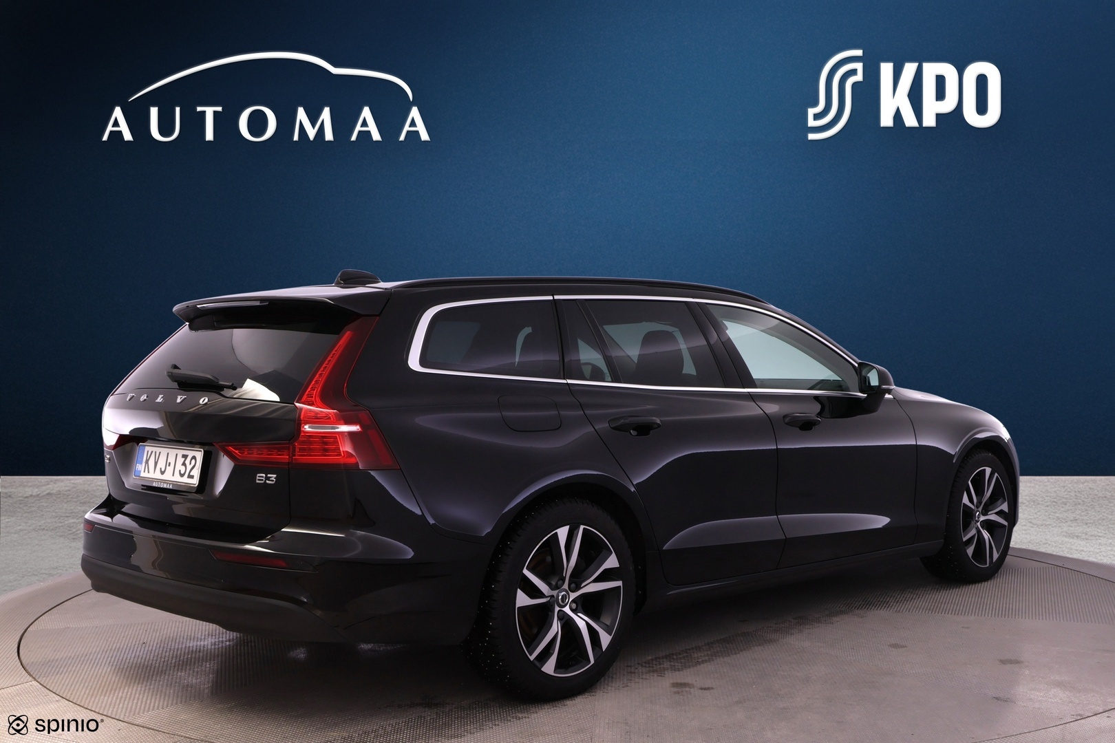VOLVO V60 2023