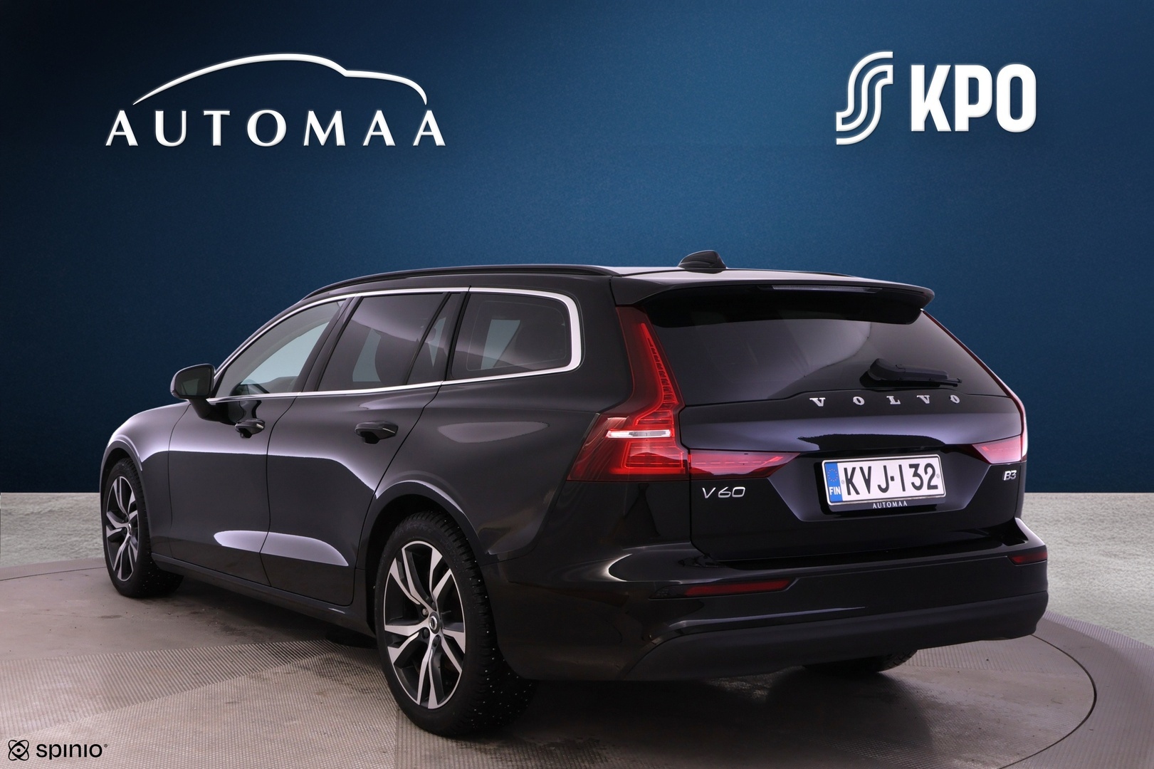 VOLVO V60 2023