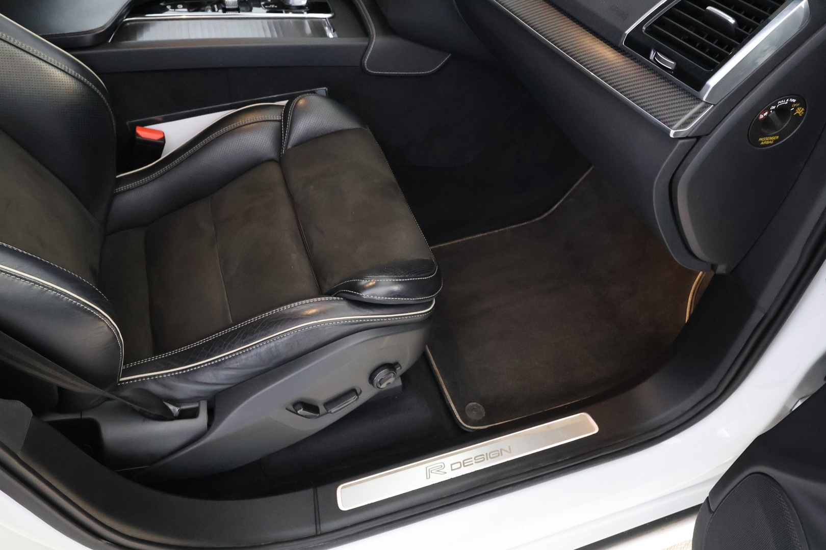 VOLVO XC90 10