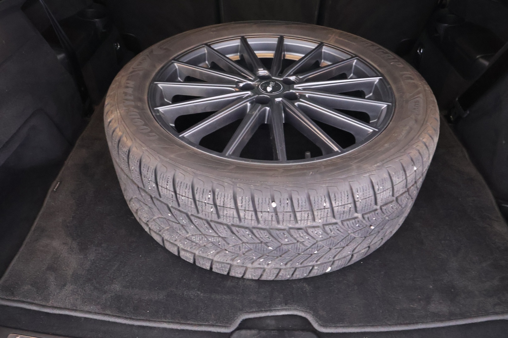 VOLVO XC90 15