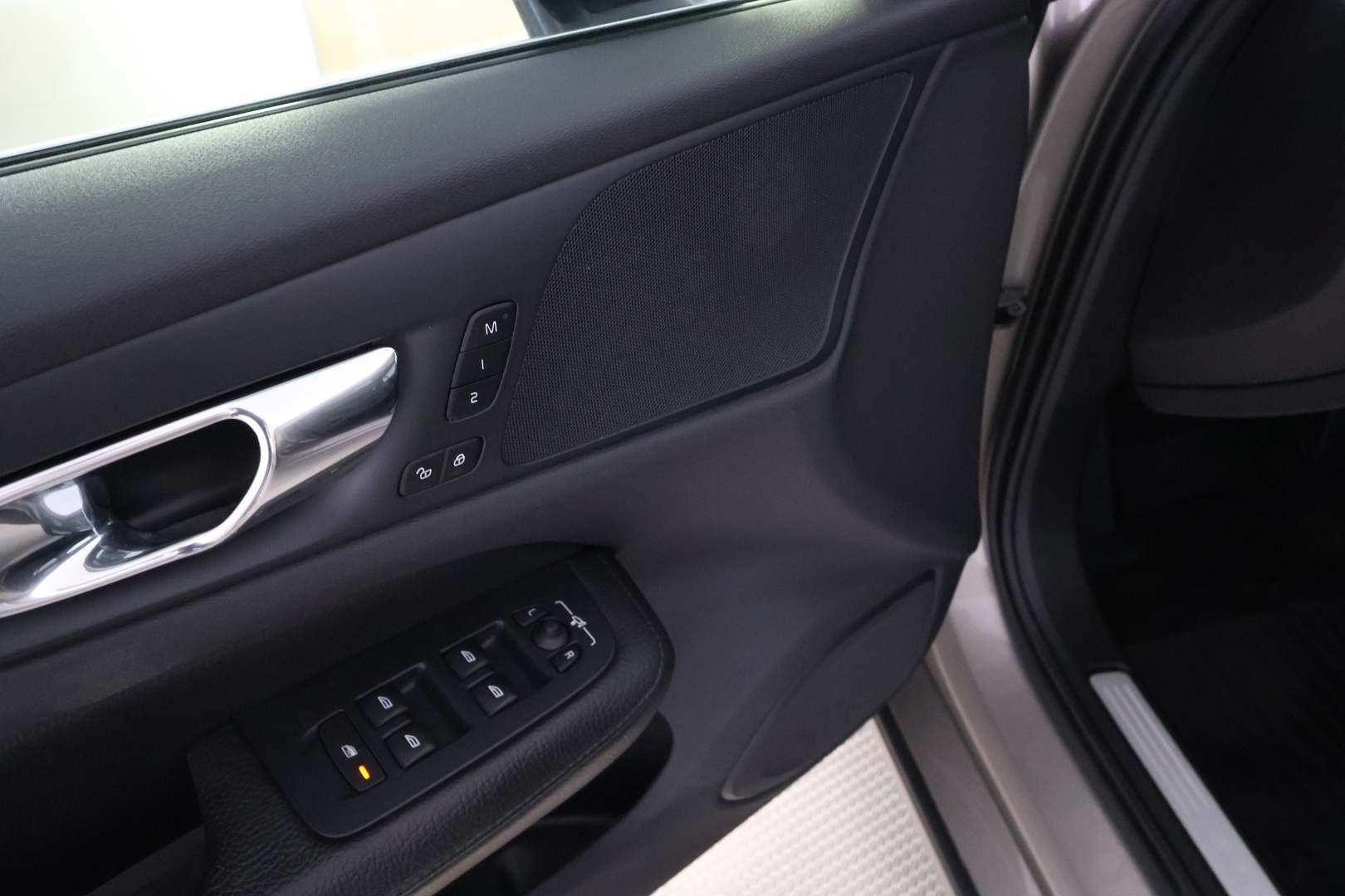 VOLVO V60 2019