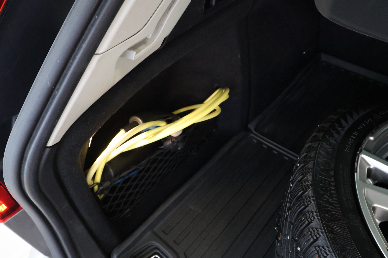 VOLVO V60 2019