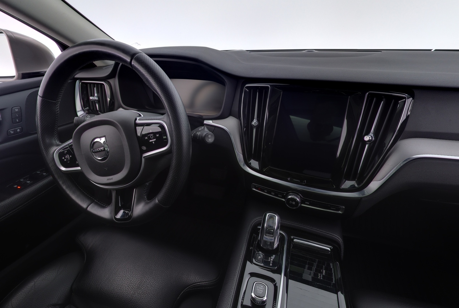 VOLVO V60 2019