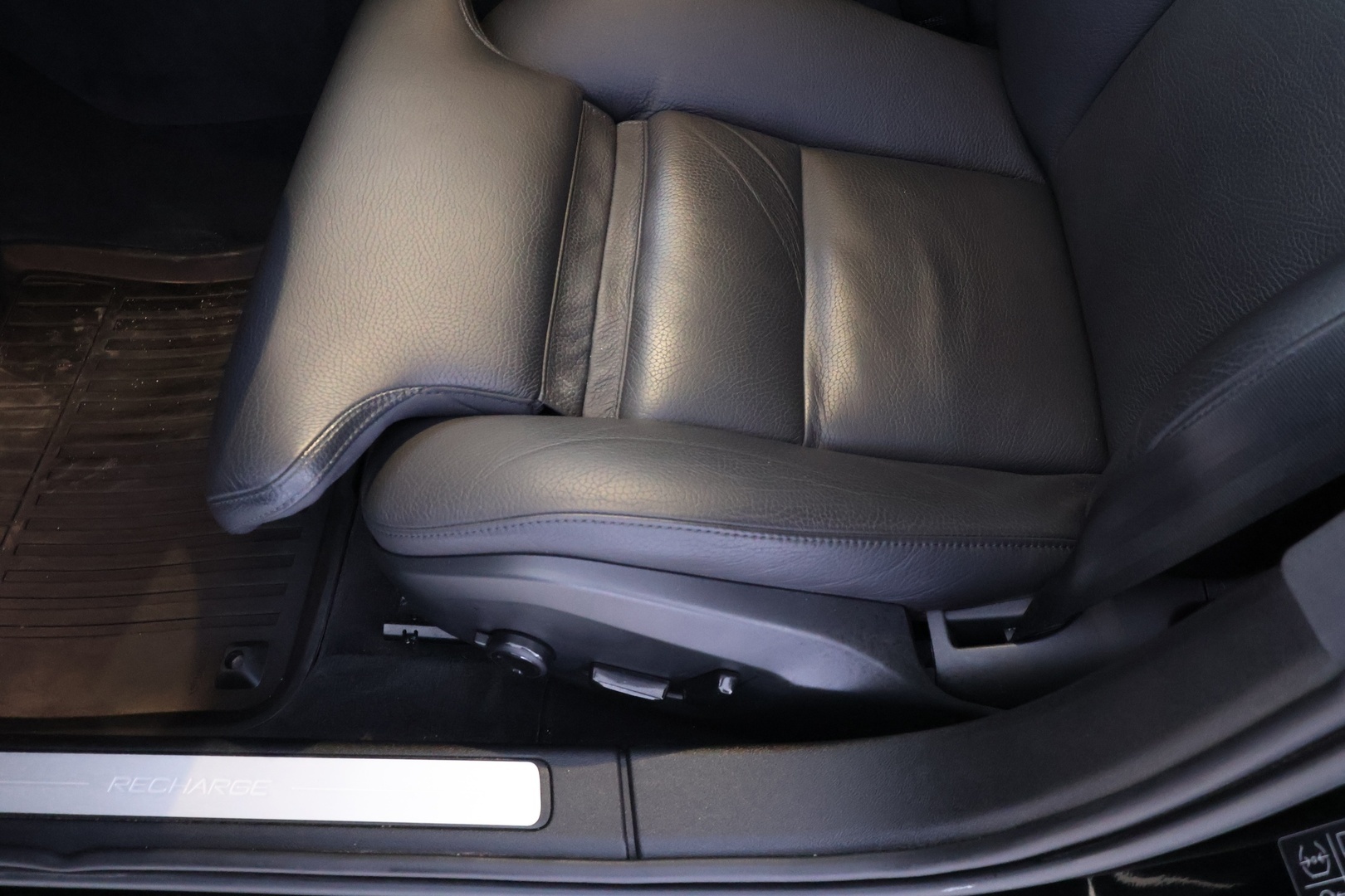 VOLVO V60 2022