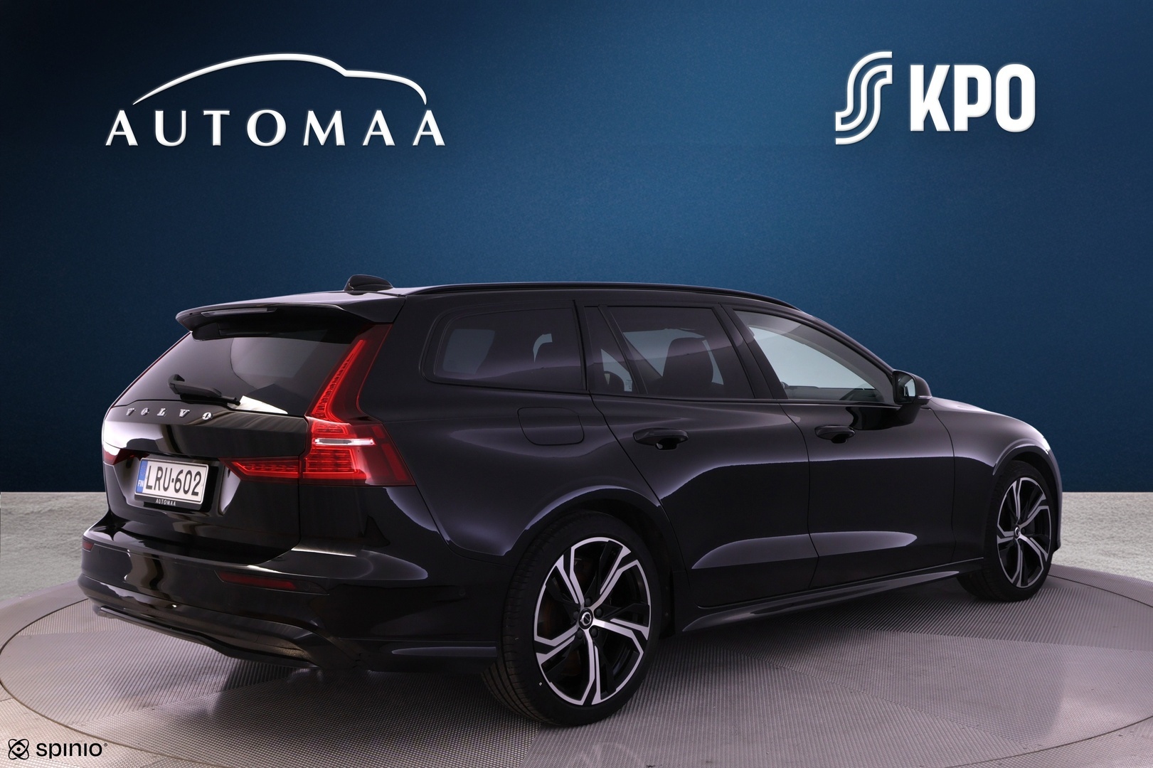 VOLVO V60 2022