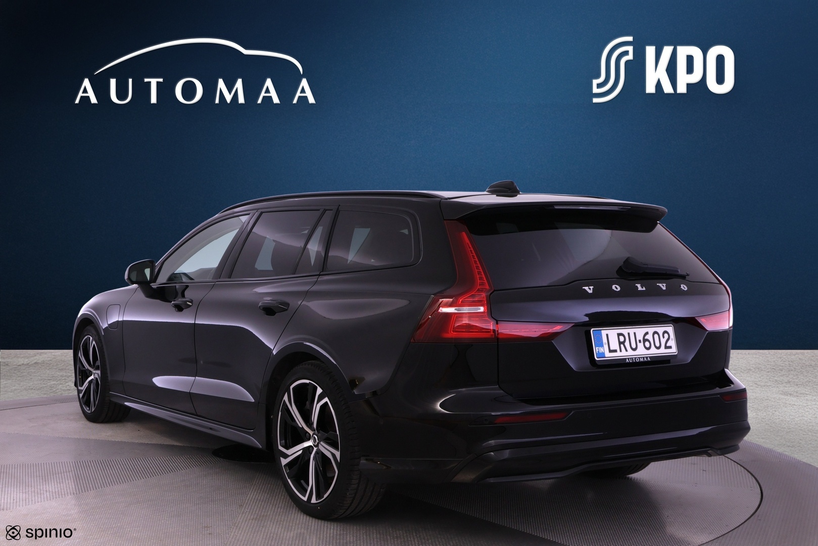 VOLVO V60 2022