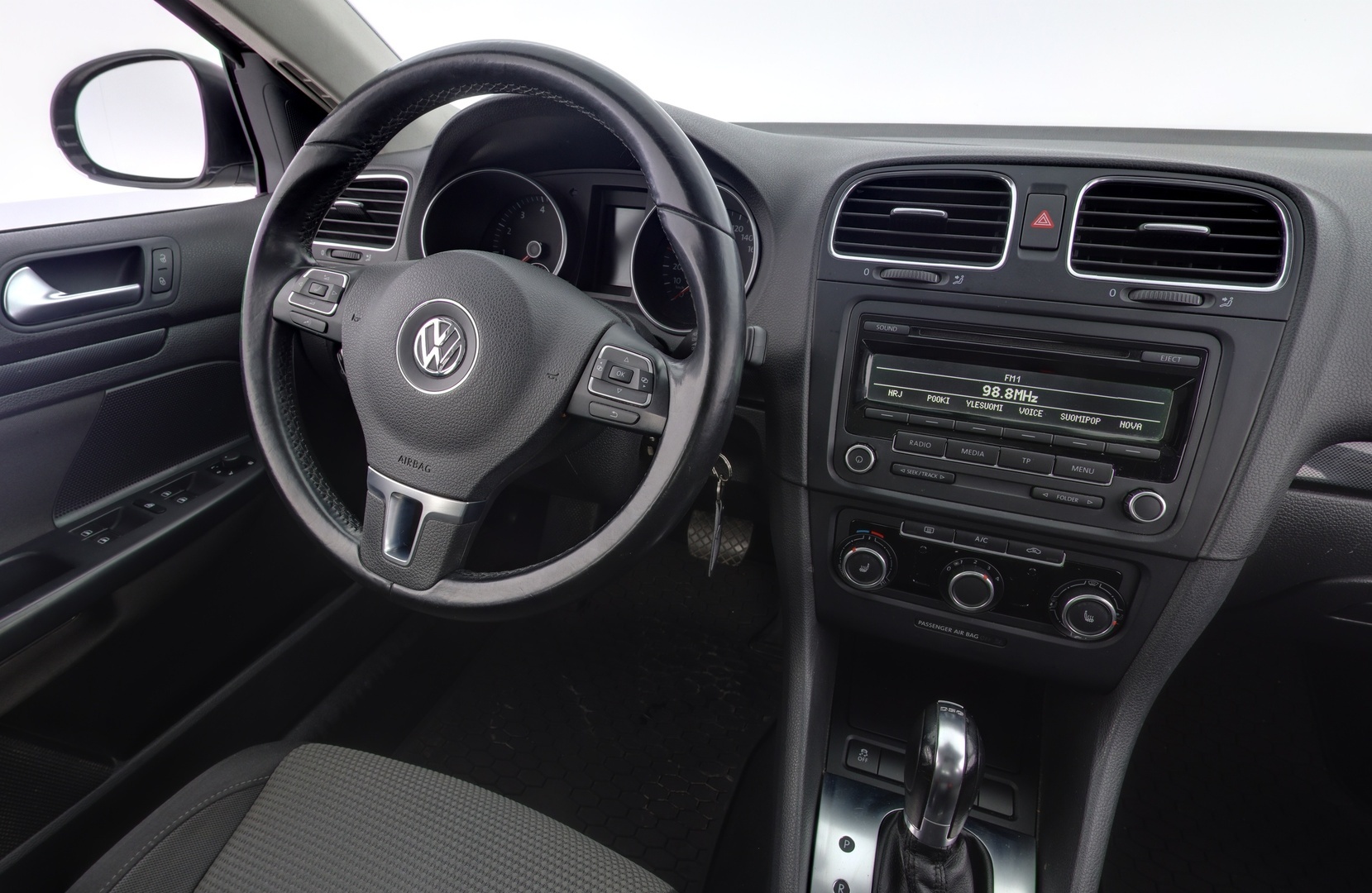 VOLKSWAGEN Golf 2013