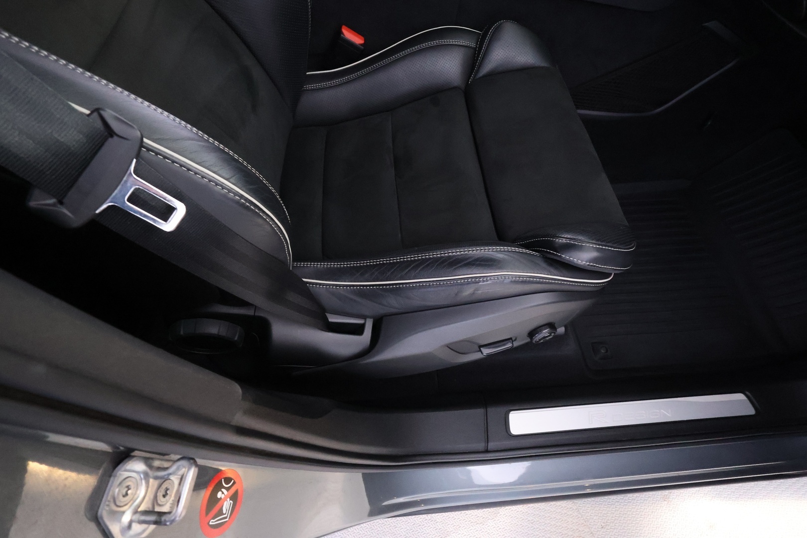 VOLVO XC60 2018