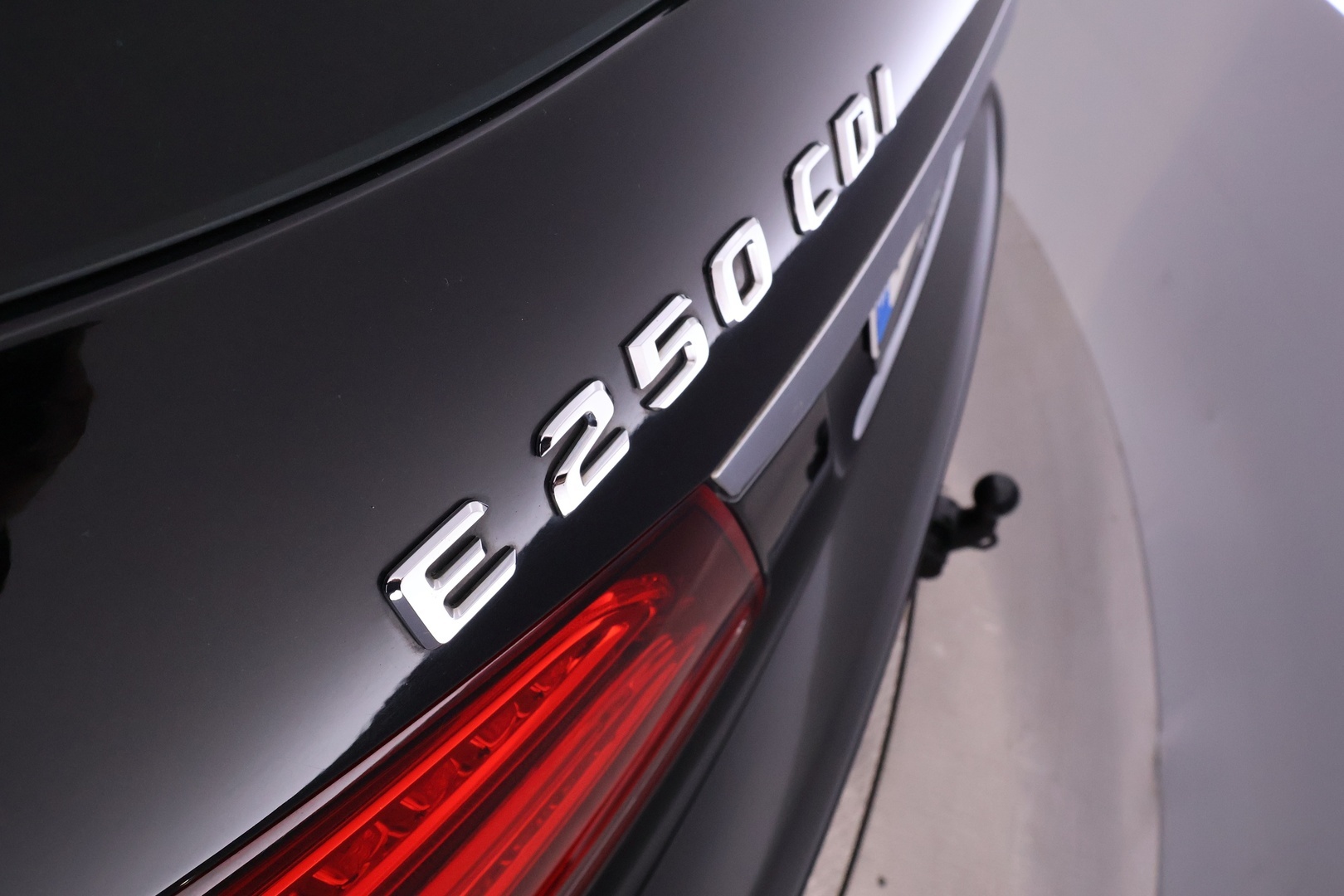 MERCEDES-BENZ E 2013