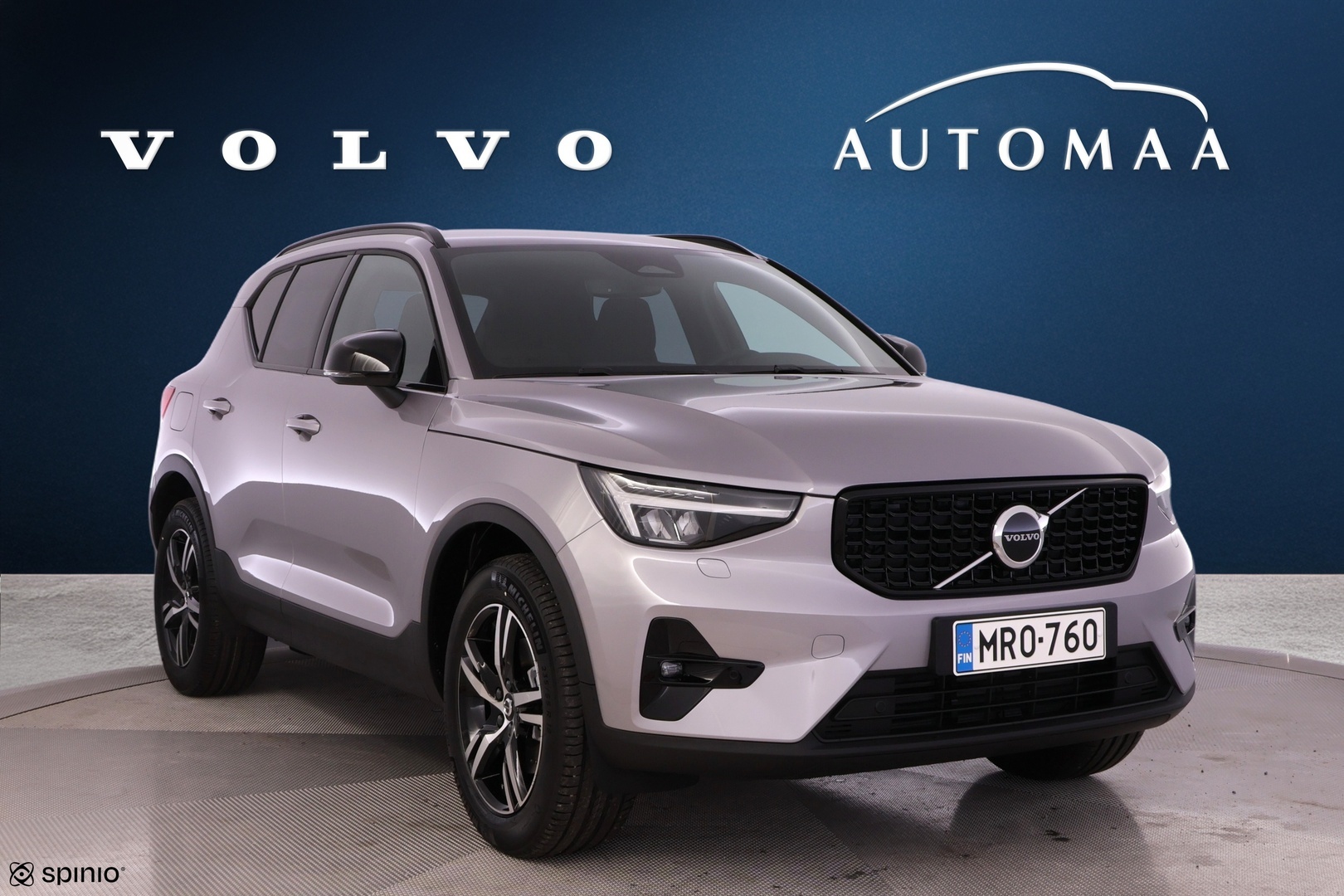 VOLVO XC40 2026