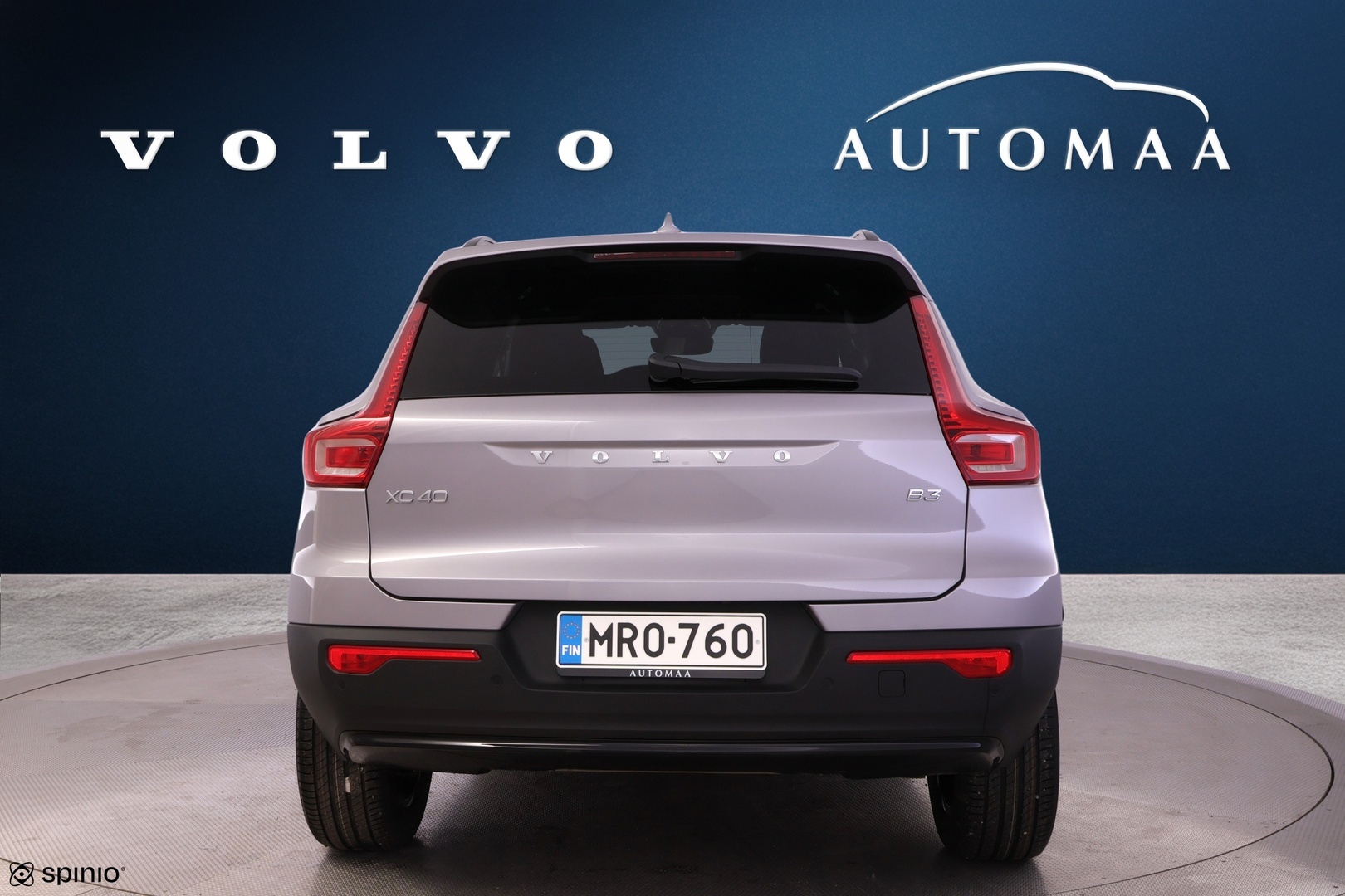 VOLVO XC40 2026