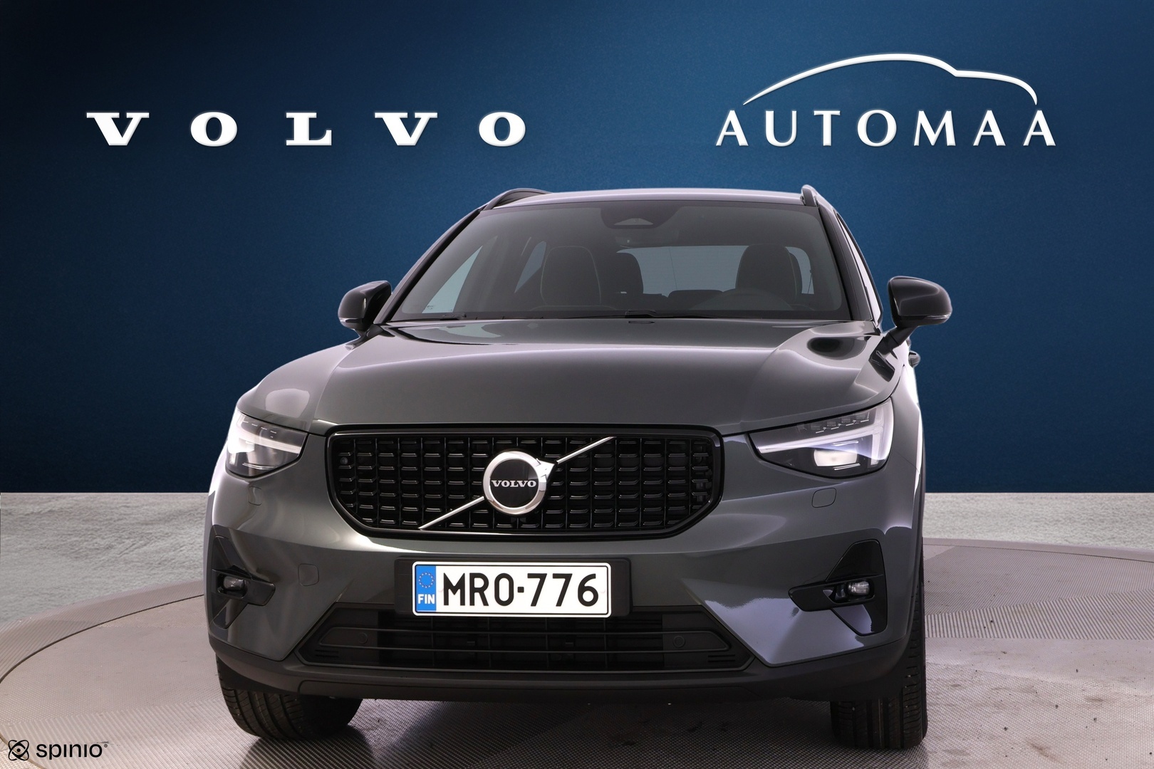 VOLVO XC40 2026