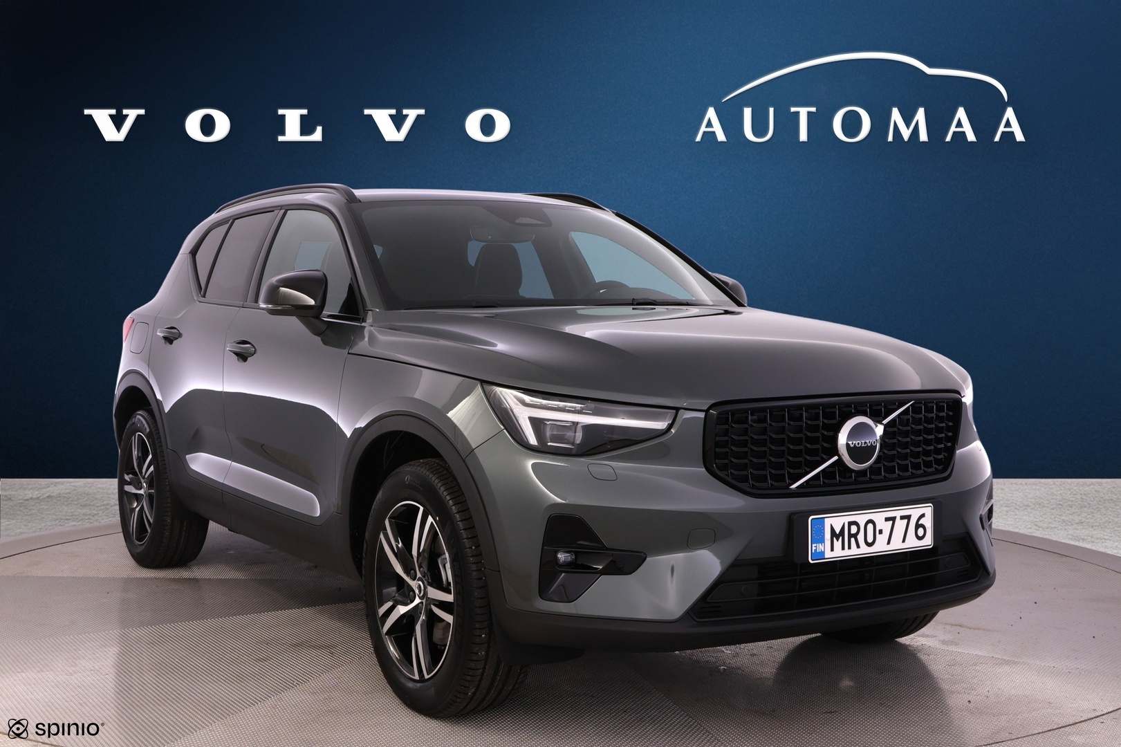 VOLVO XC40 2026