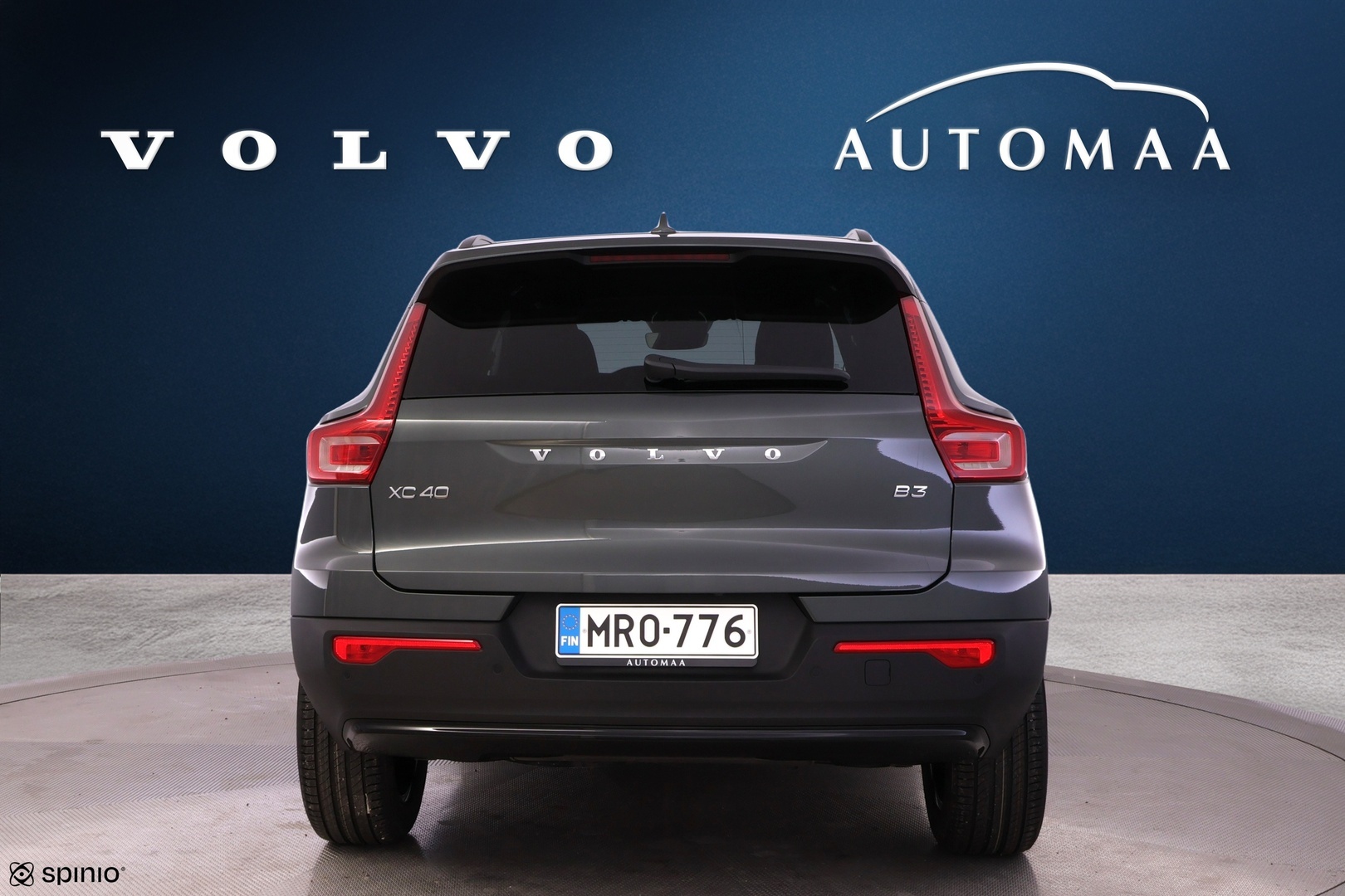 VOLVO XC40 2026