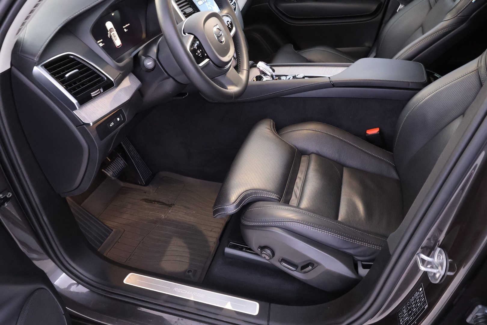 VOLVO XC90 2024