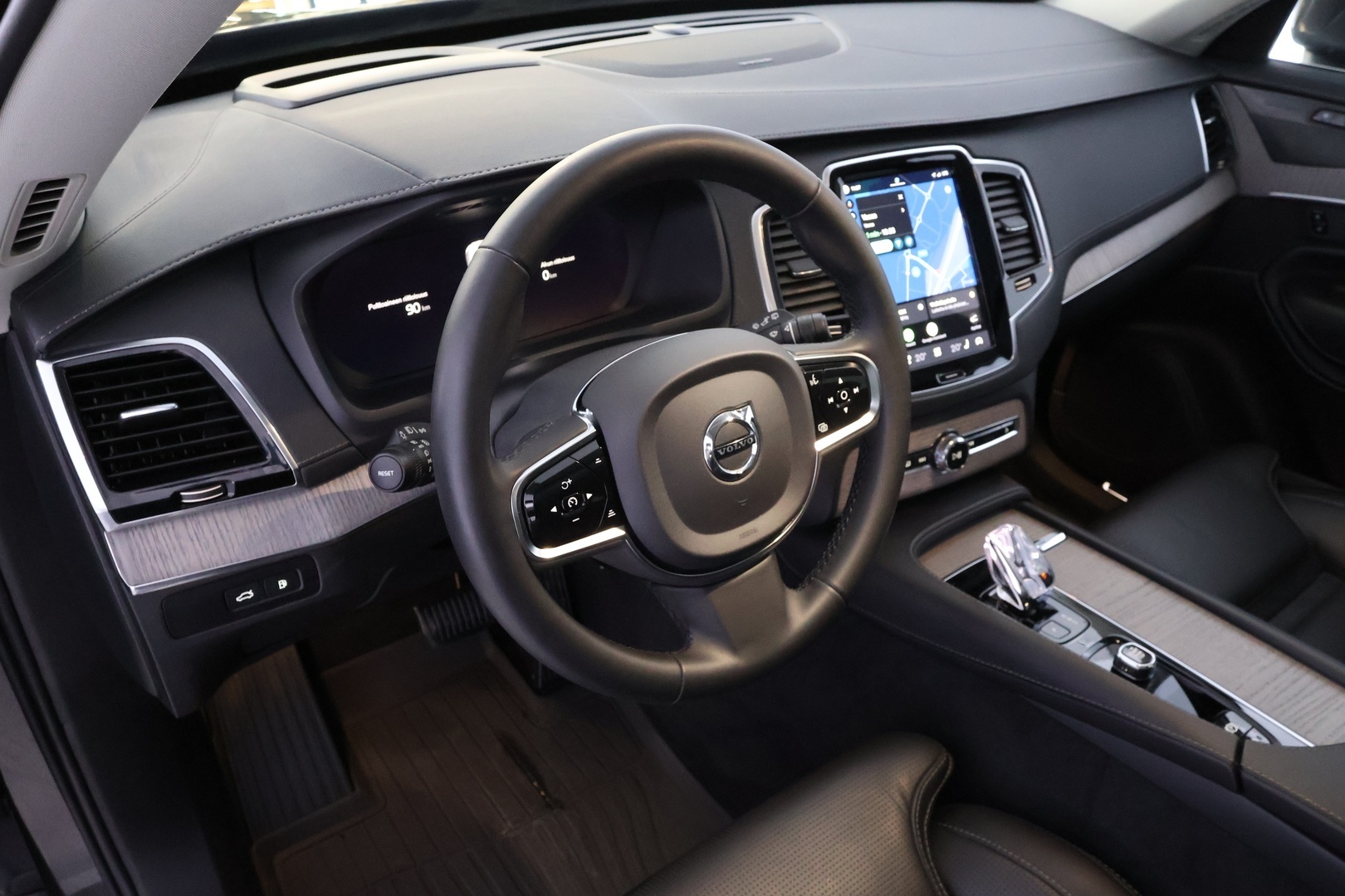 VOLVO XC90 2024