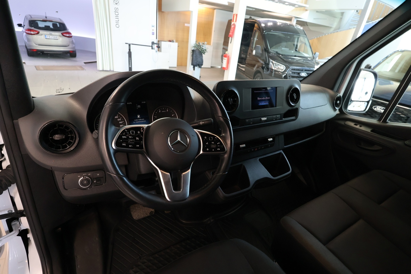 MERCEDES-BENZ Sprinter 2024