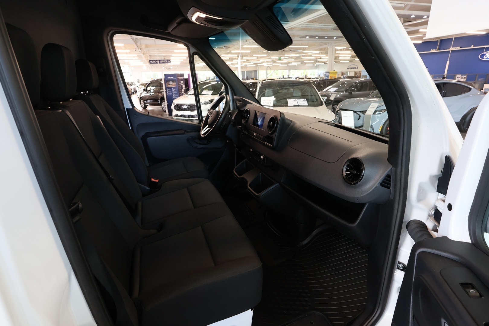 MERCEDES-BENZ Sprinter 2024