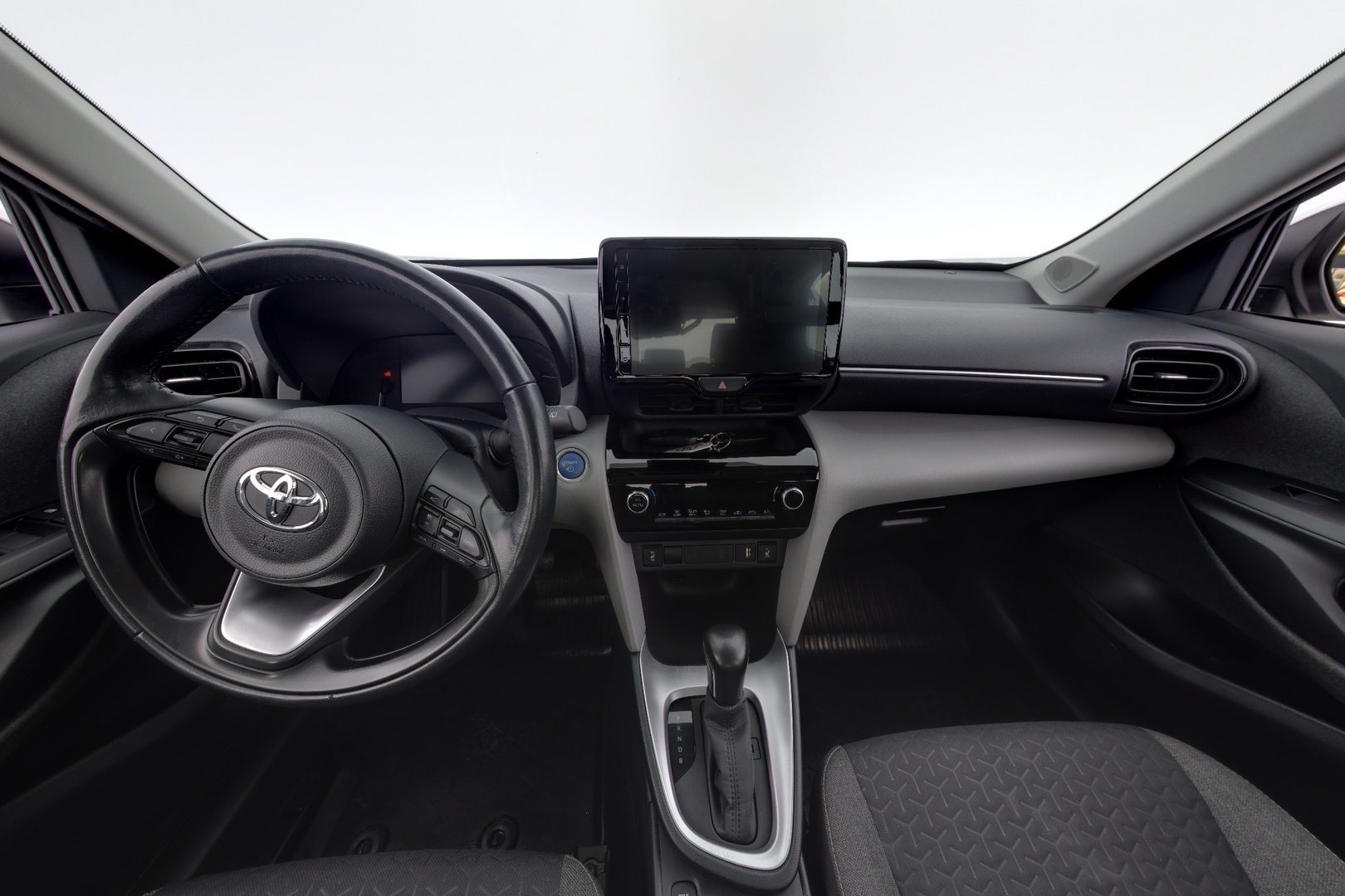 TOYOTA Yaris Cross 2022