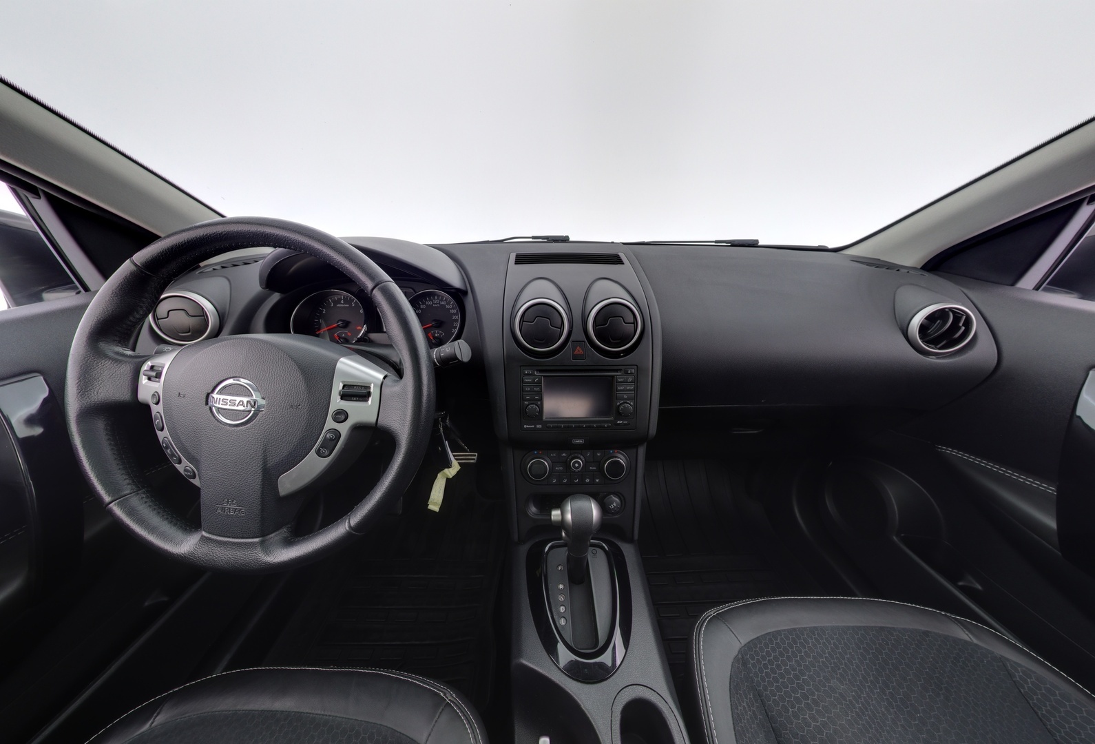 NISSAN Qashqai 2013