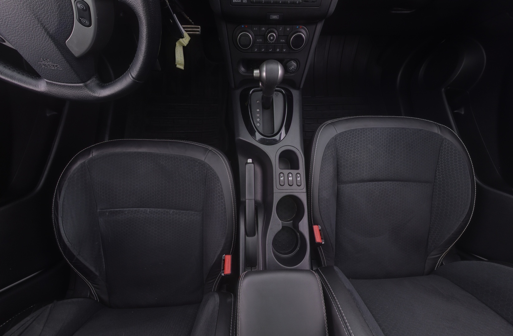 NISSAN Qashqai 2013