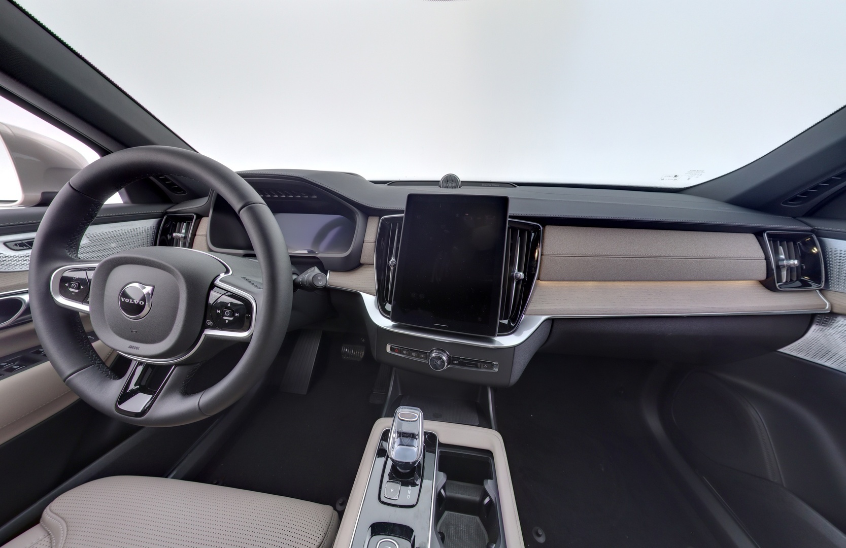 VOLVO XC60 2026